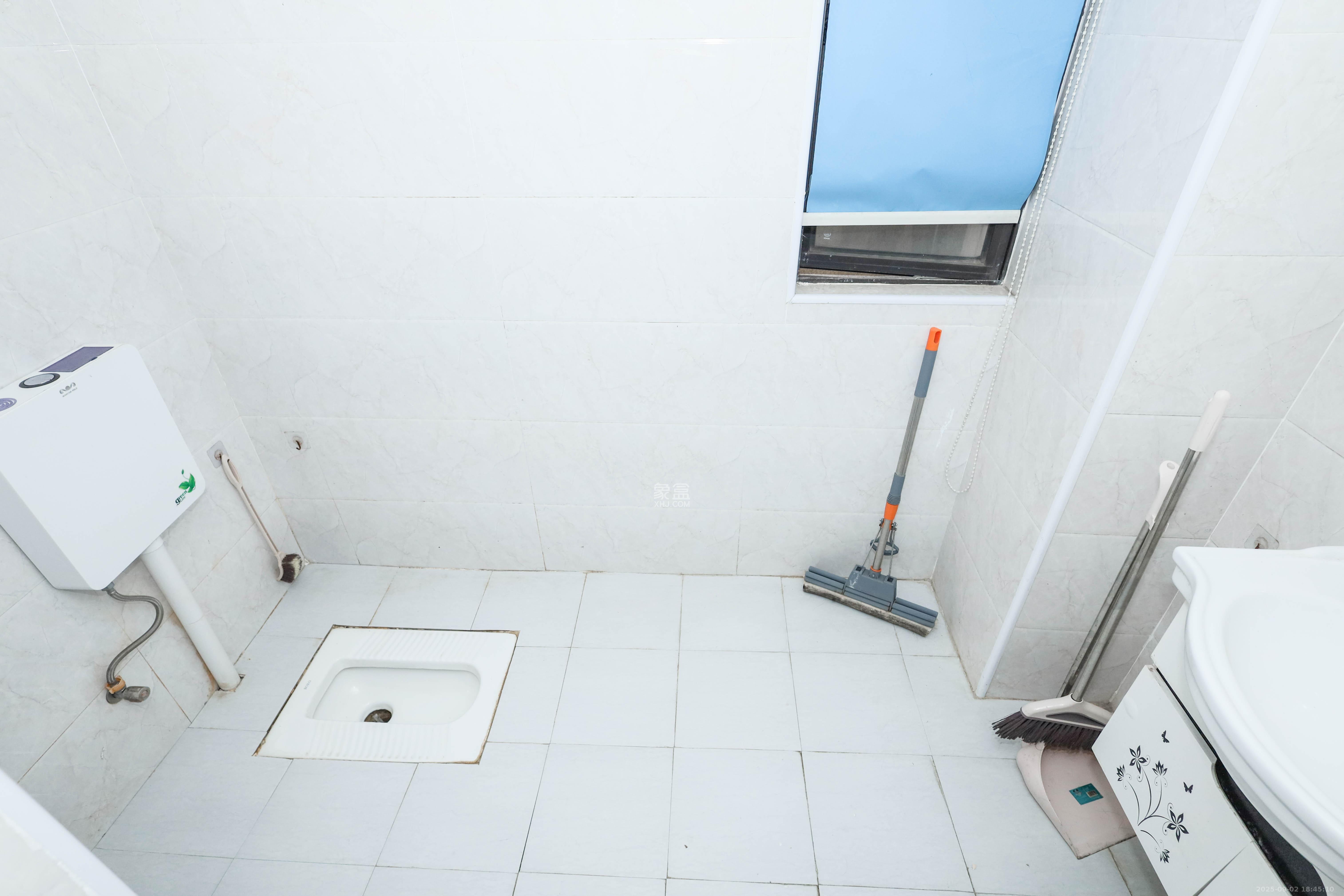 中国铁建梅溪青秀二期 4室2厅2卫 142.0万 中国铁建梅溪青秀二期 4室2厅2卫 142.0万卫生间