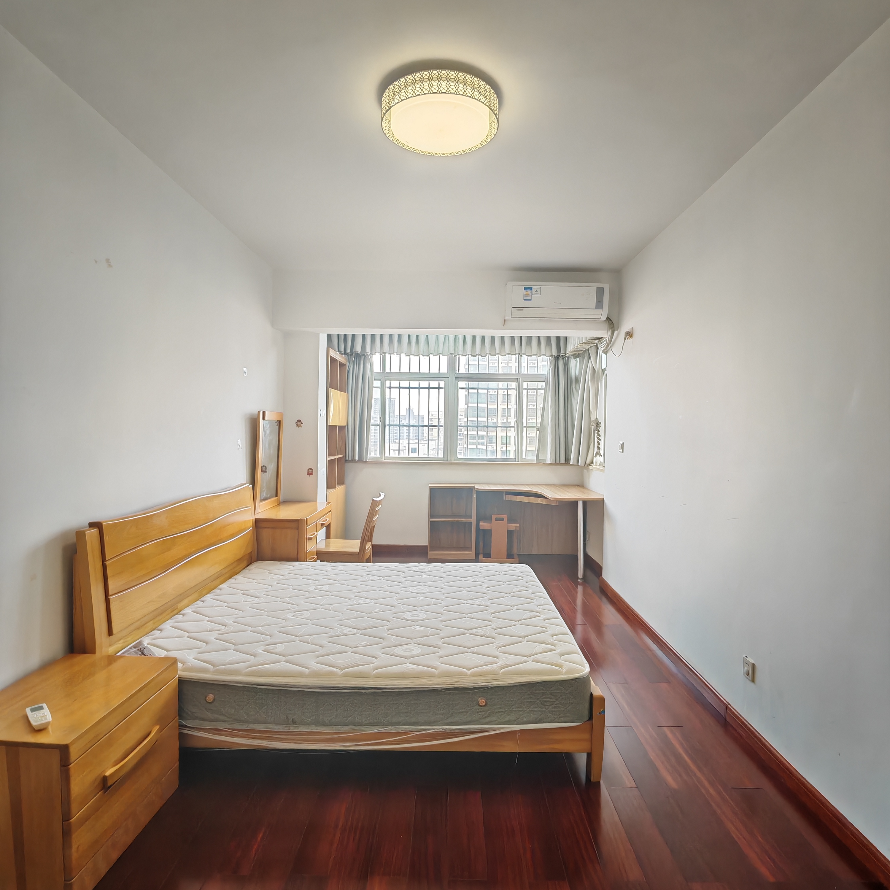 学苑公寓  3室2厅2卫   3300.00元/月室内图