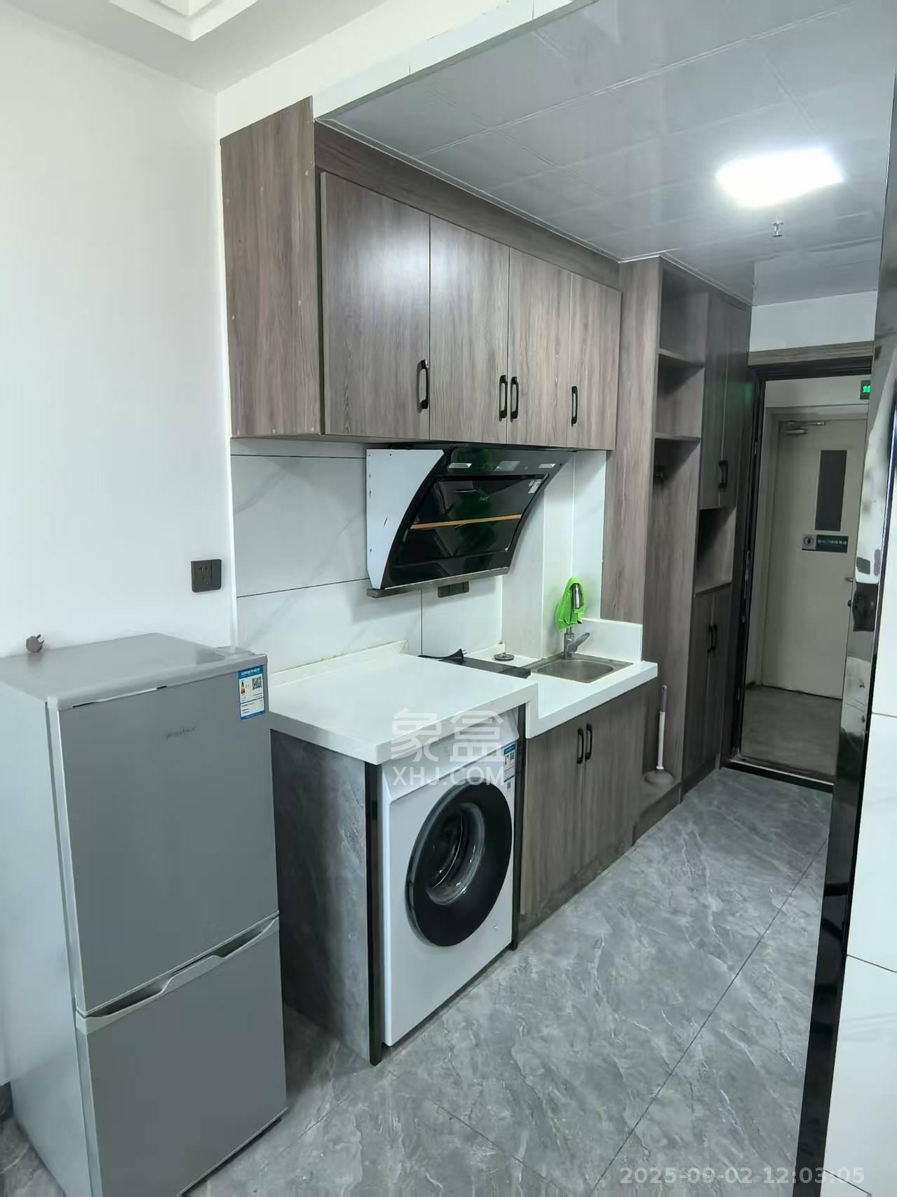 保利麓谷林语I区  1室0厅1卫    1500.0元/月室内图