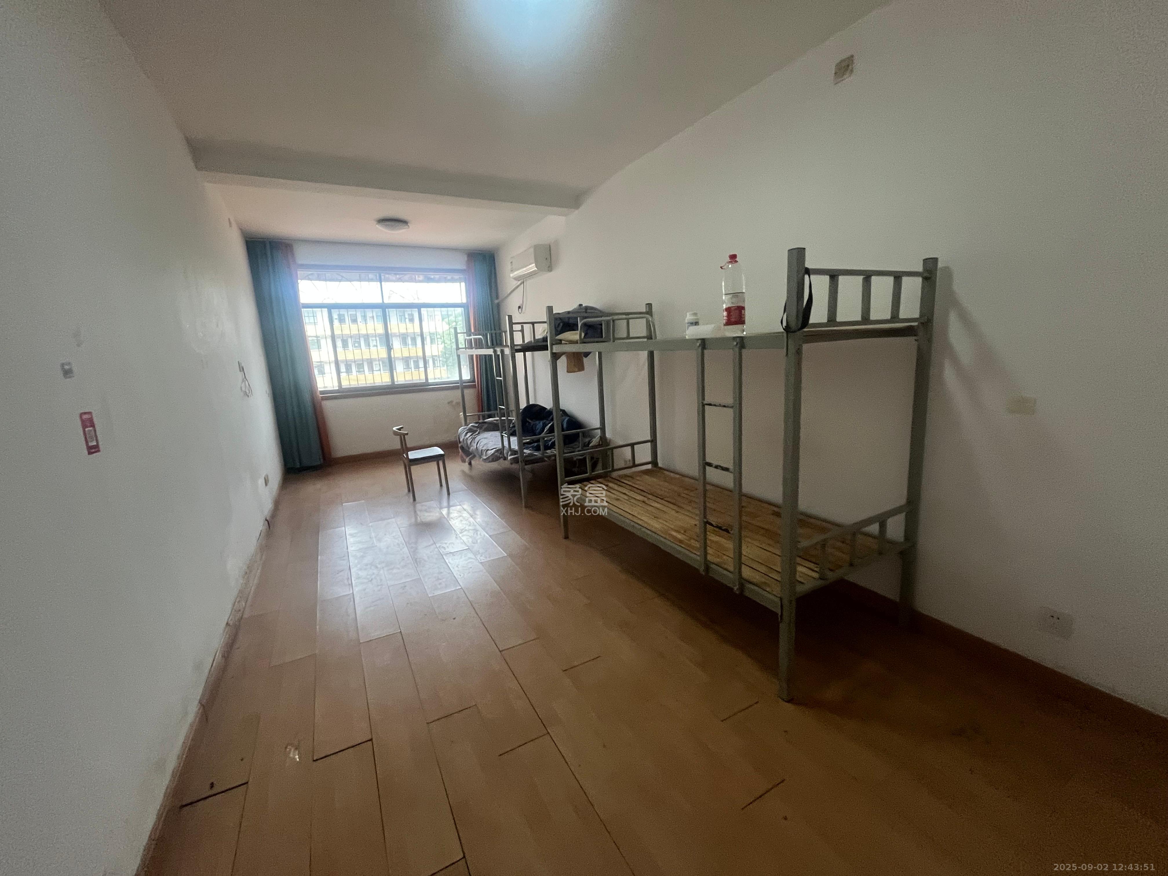 省军区宿舍  1室0厅0卫    3000.0元/月室内图