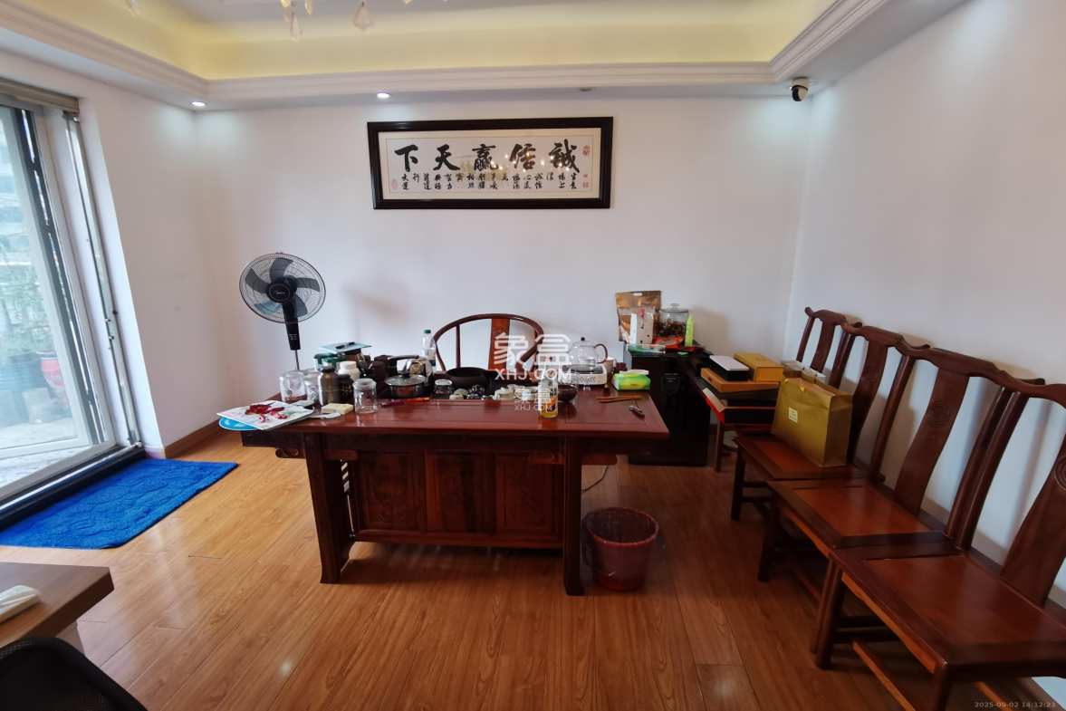 上东印象 3室2厅1卫 2400.0元/月 上东印象 3室2厅1卫 2400.0元/月室内图