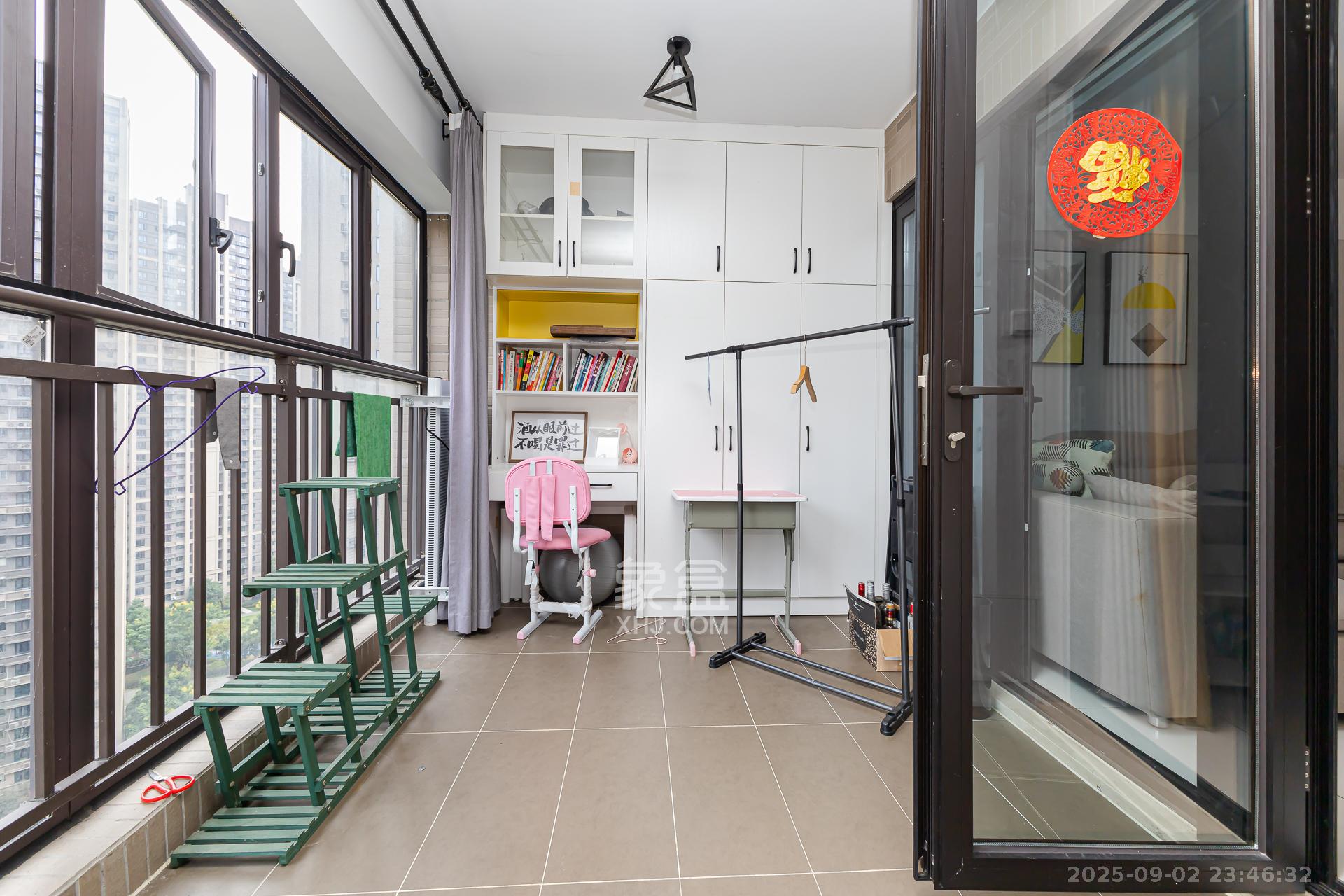 时代倾城三期  2室2厅1卫    68.0万阳台