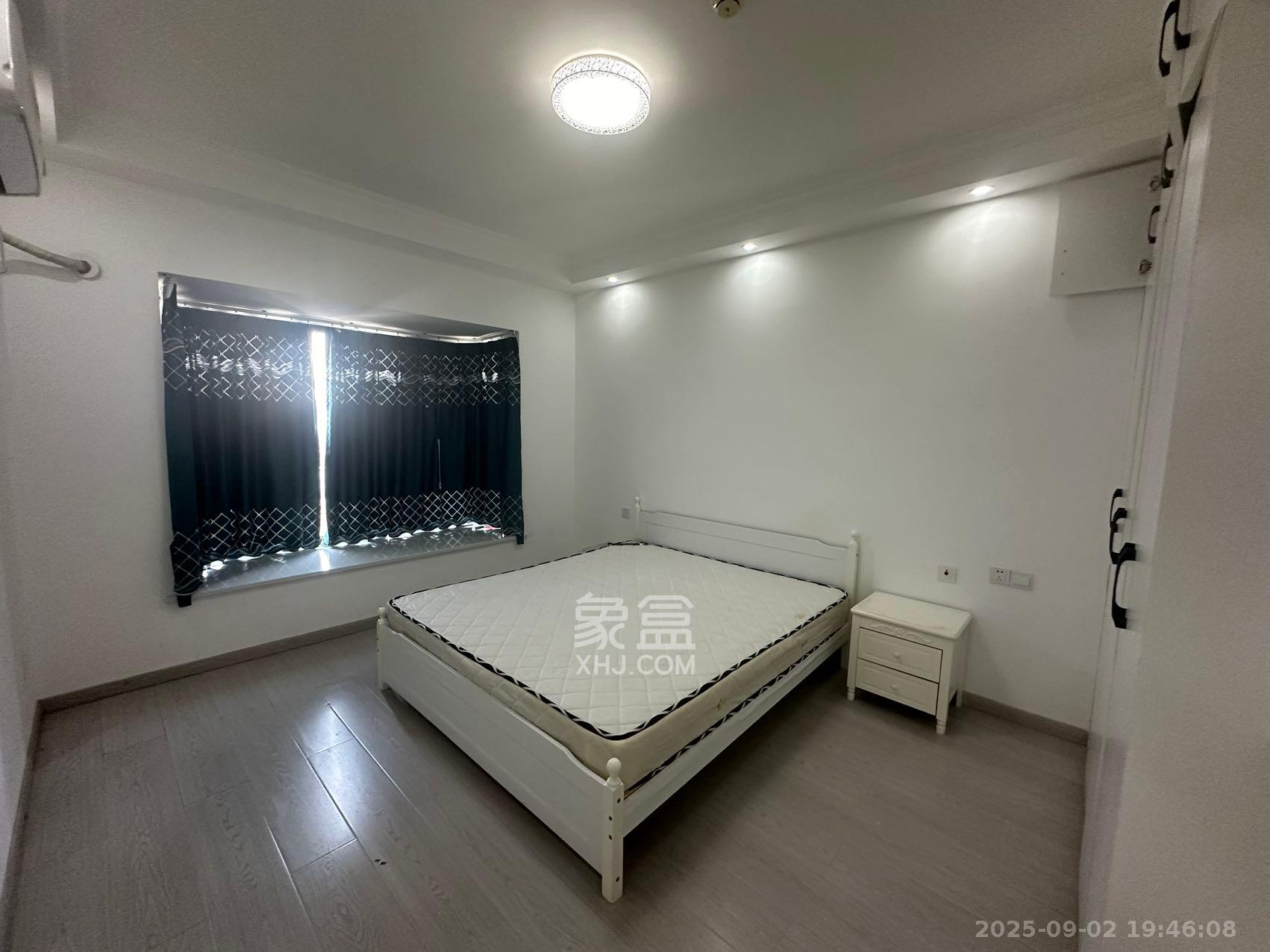 恒大清澜苑(恒大御景半岛四期)  3室2厅1卫    2600.0元/月 恒大清澜苑(恒大御景半岛四期)  3室2厅1卫    2600.0元/月室内图