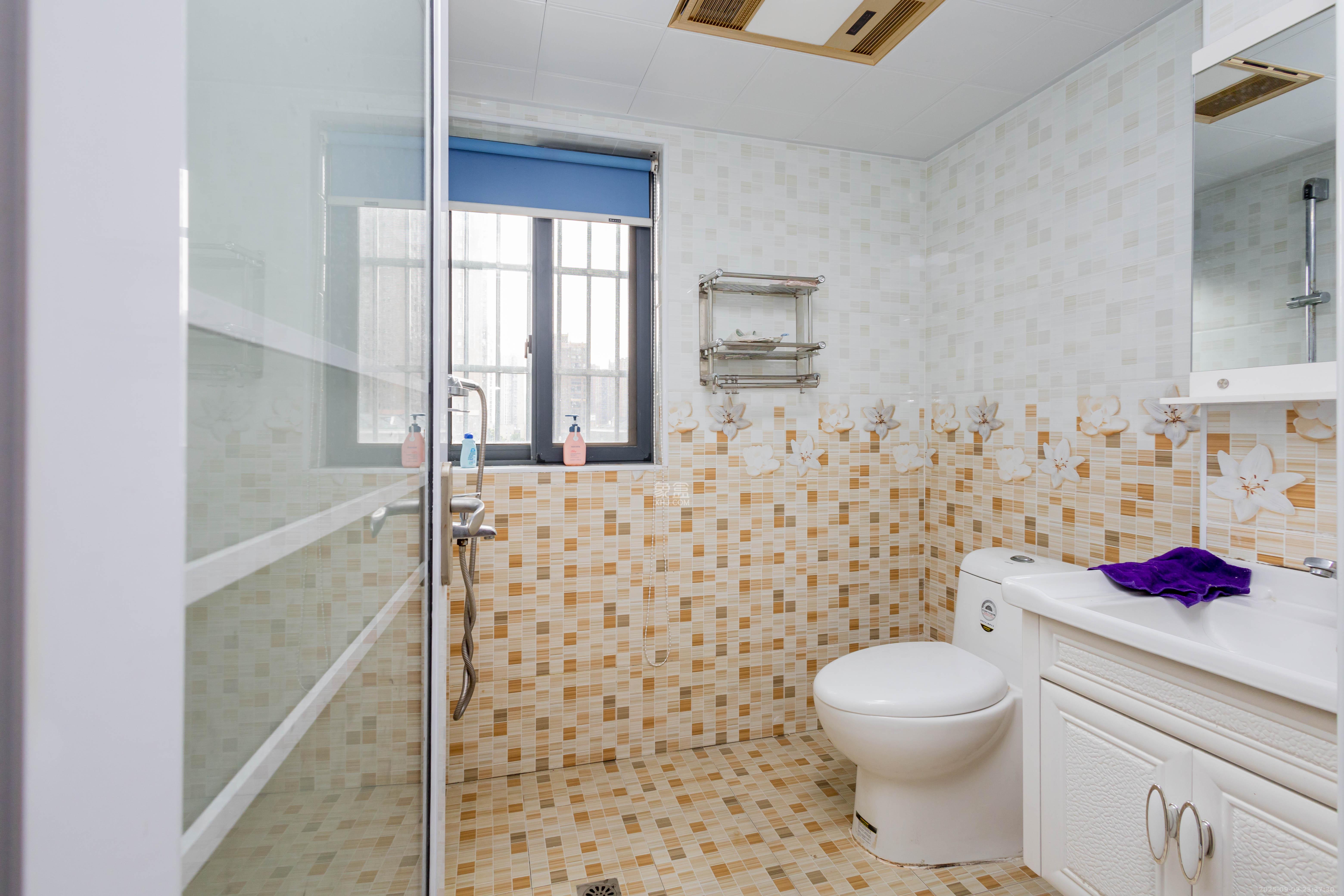 高林仕家  3室2厅2卫    65.0万卧室