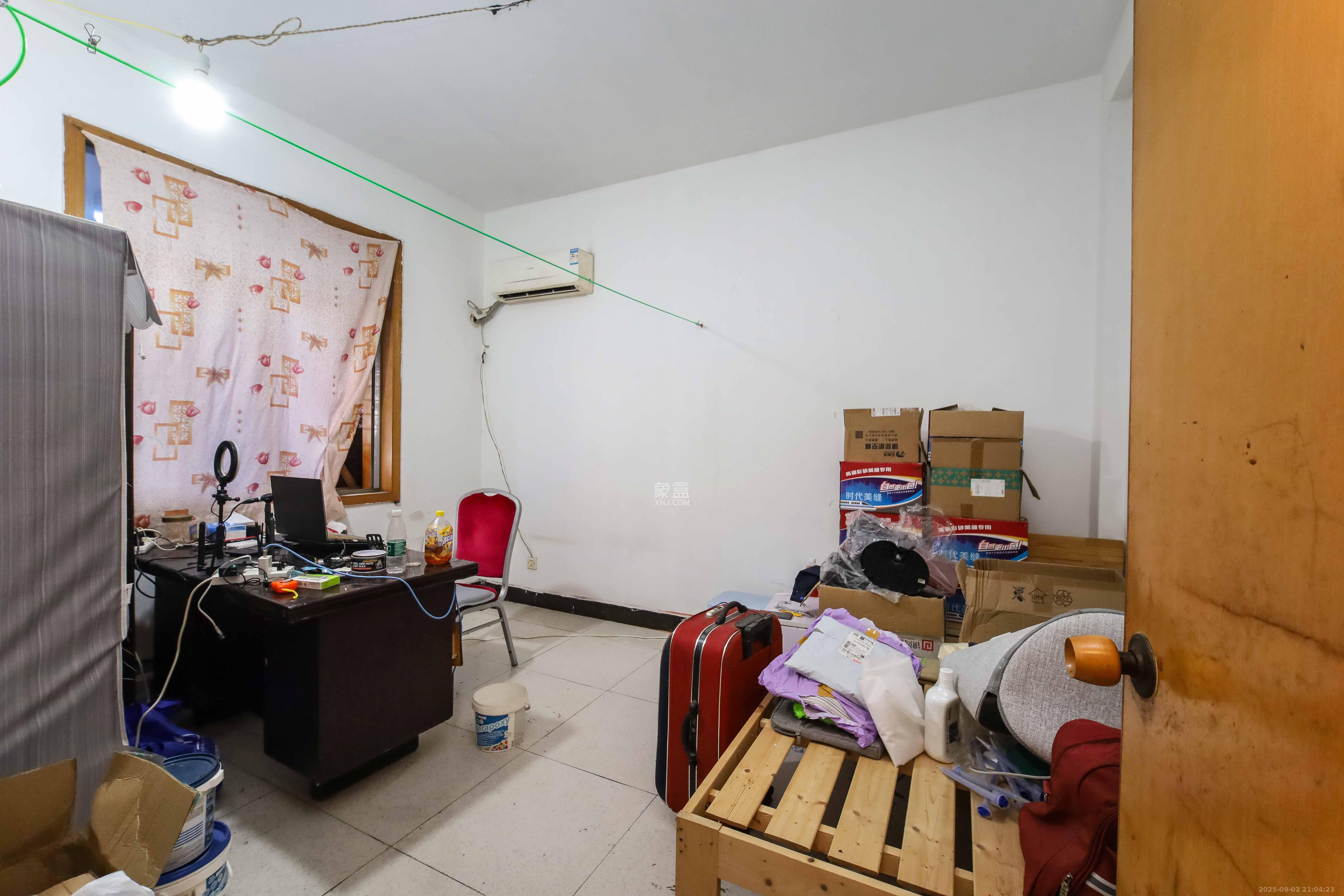 马王堆陶瓷城新合区  2室2厅1卫    38.8万 马王堆陶瓷城新合区  2室2厅1卫    38.8万卧室