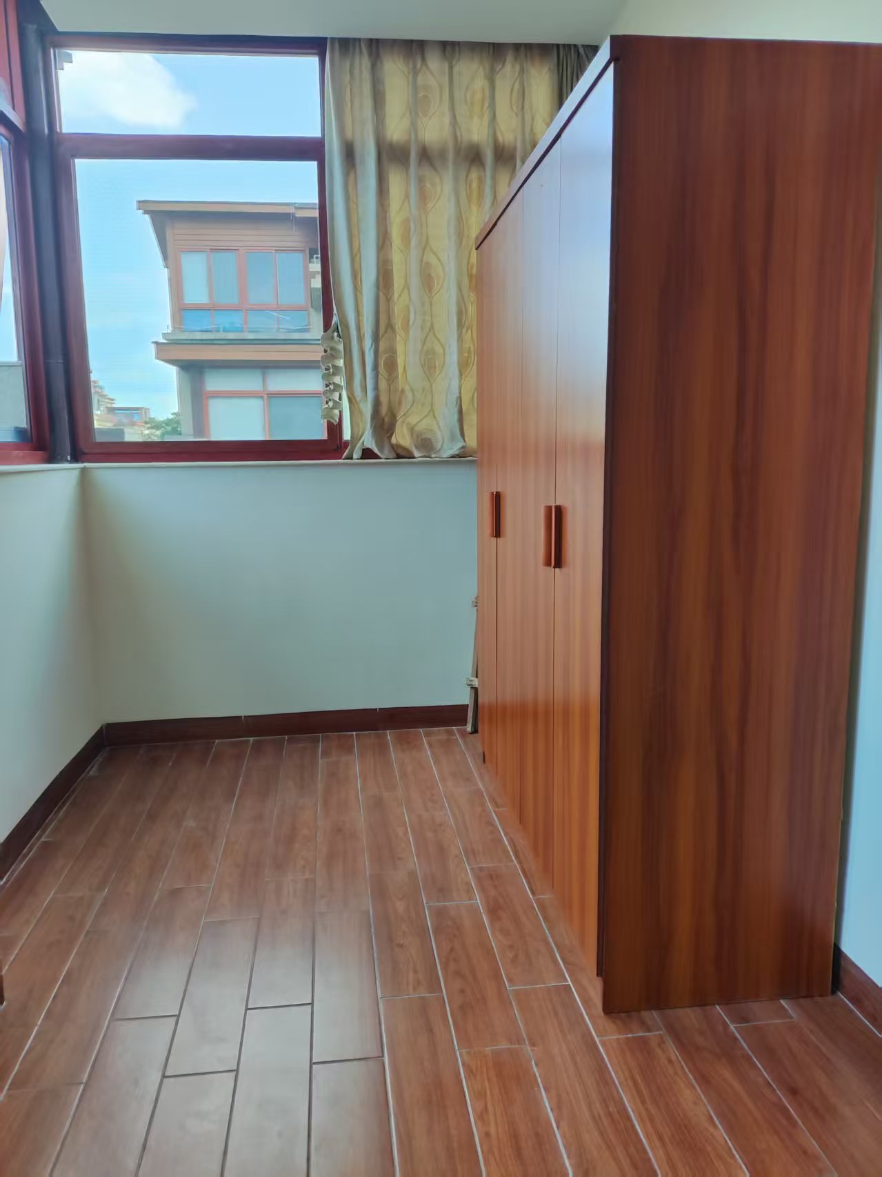 山湖海 5室3厅3卫 4200.0元/月 山湖海 5室3厅3卫 4200.0元/月室内图