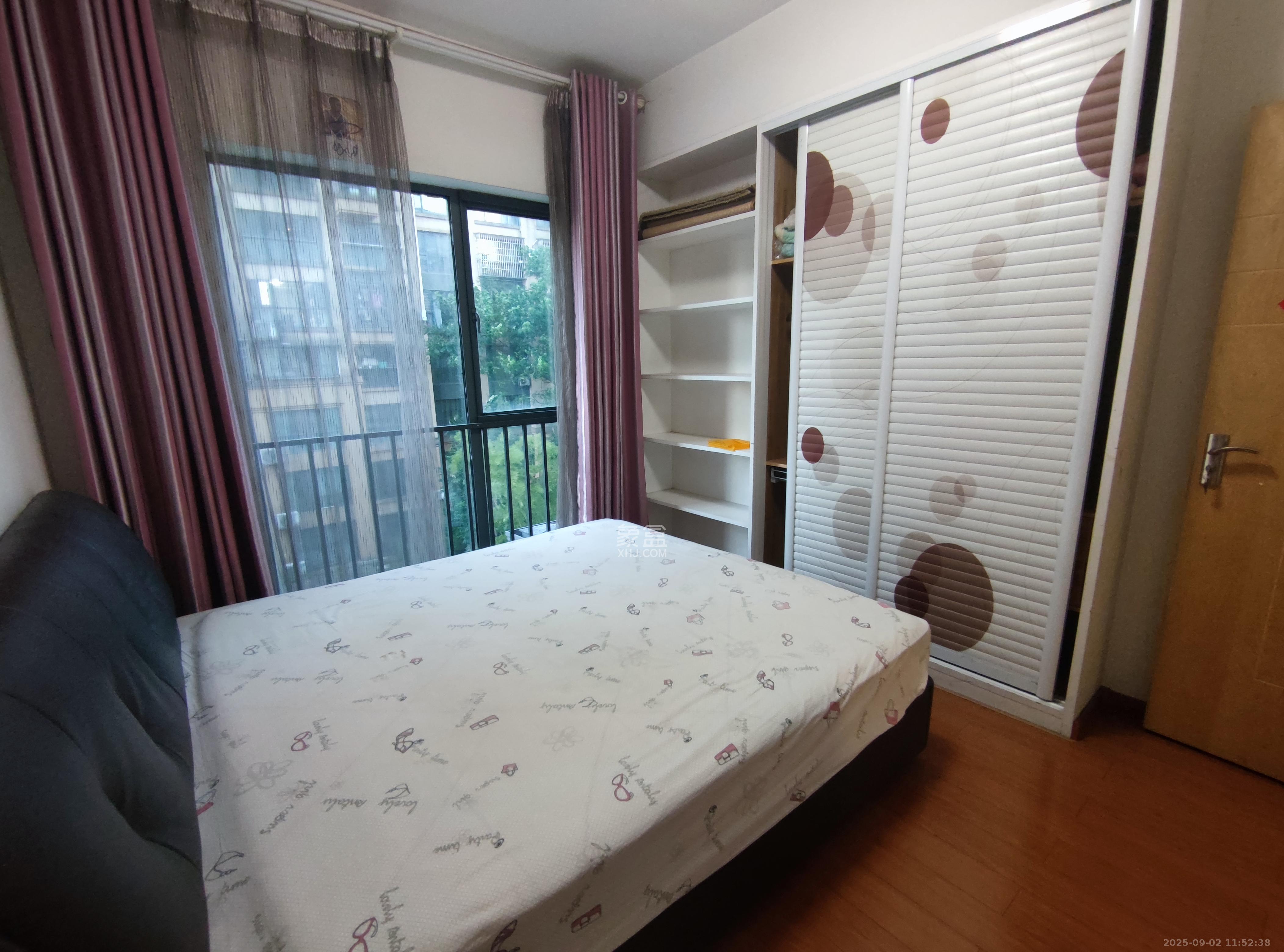 中城丽景香山园  3室2厅1卫    2800.0元/月 中城丽景香山园  3室2厅1卫    2800.0元/月室内图