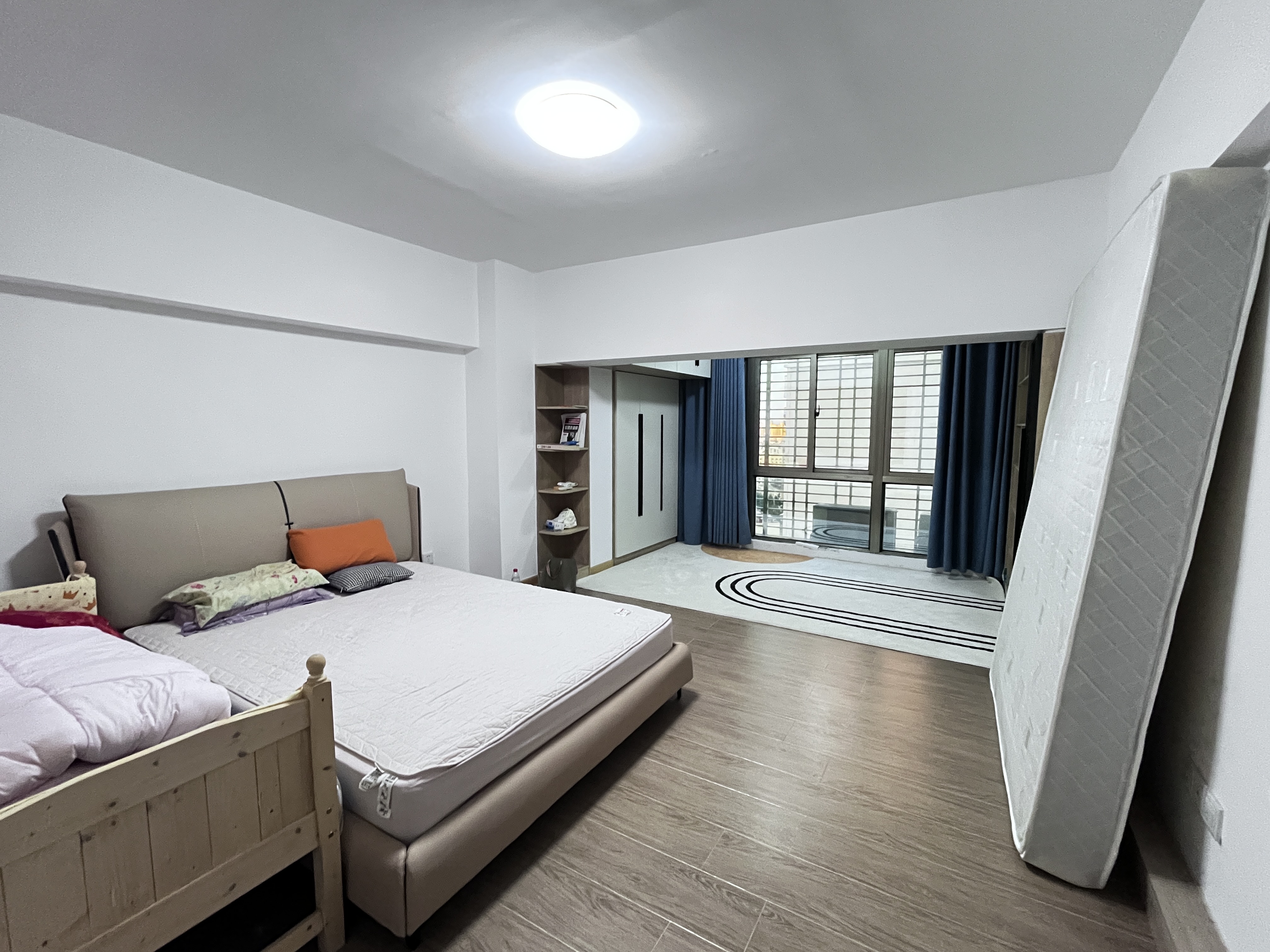 华林广场 2室1厅1卫 2300.0元/月 华林广场 2室1厅1卫 2300.0元/月室内图