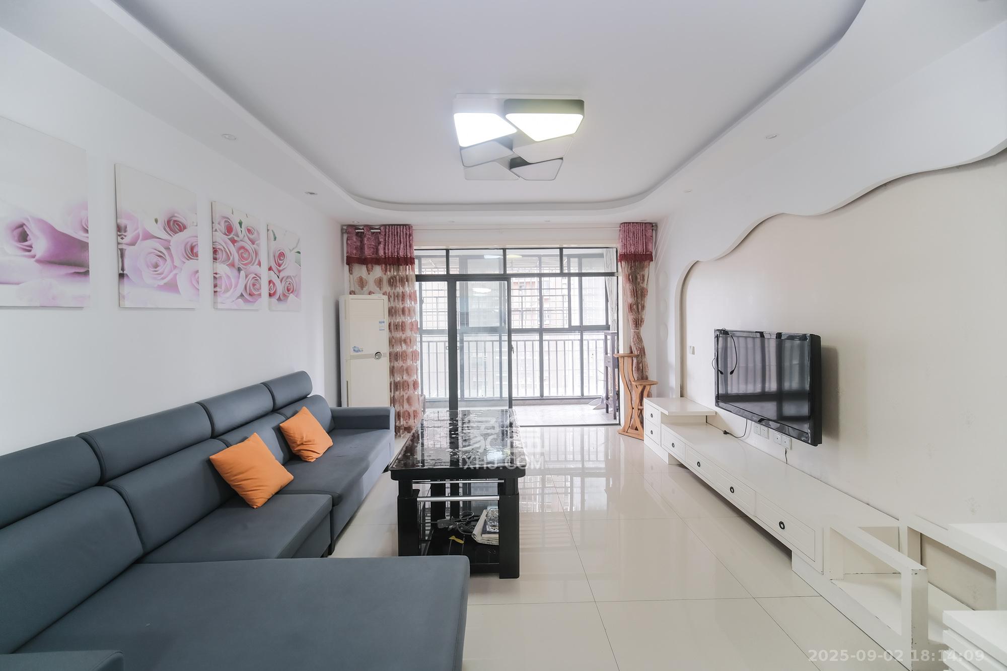 圆梦完美生活 3室2厅2卫 75.0万 圆梦完美生活 3室2厅2卫 75.0万客厅