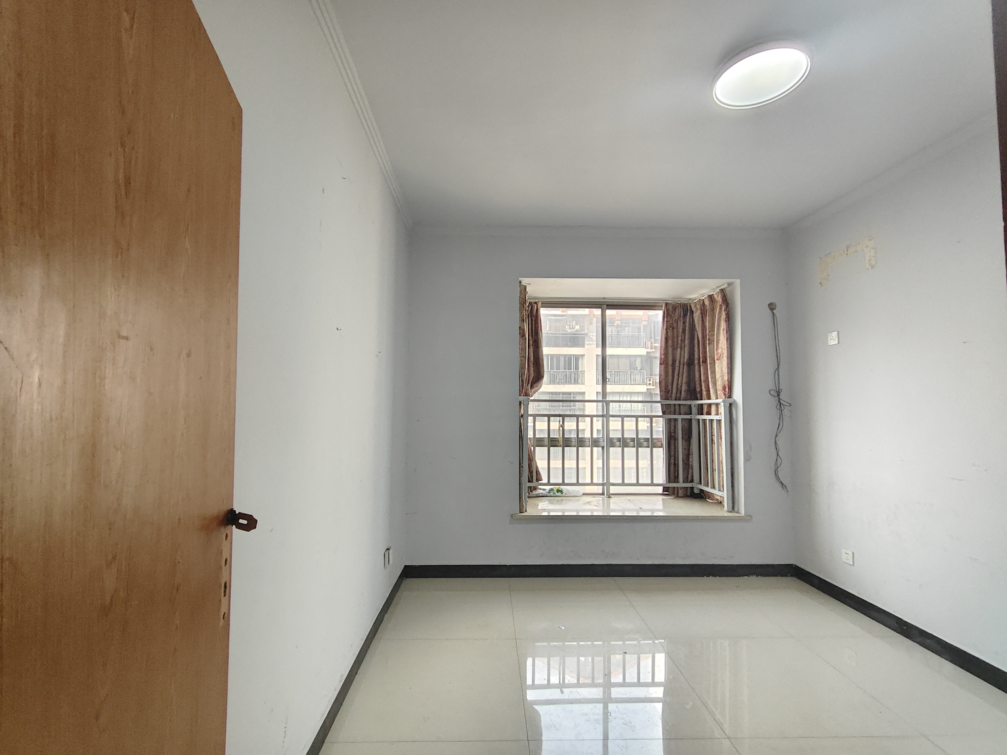 维港十字街 4室2厅2卫 2000.0元/月 维港十字街 4室2厅2卫 2000.0元/月室内图