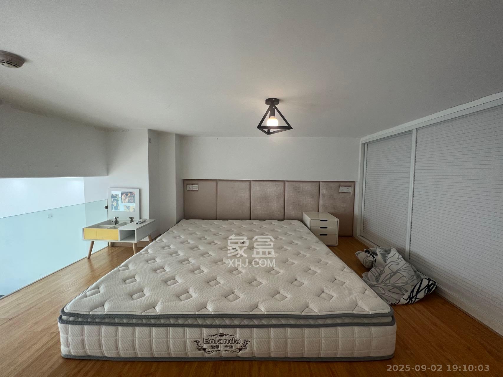 荣悦台  1室1厅1卫    2000.0元/月 荣悦台  1室1厅1卫    2000.0元/月室内图