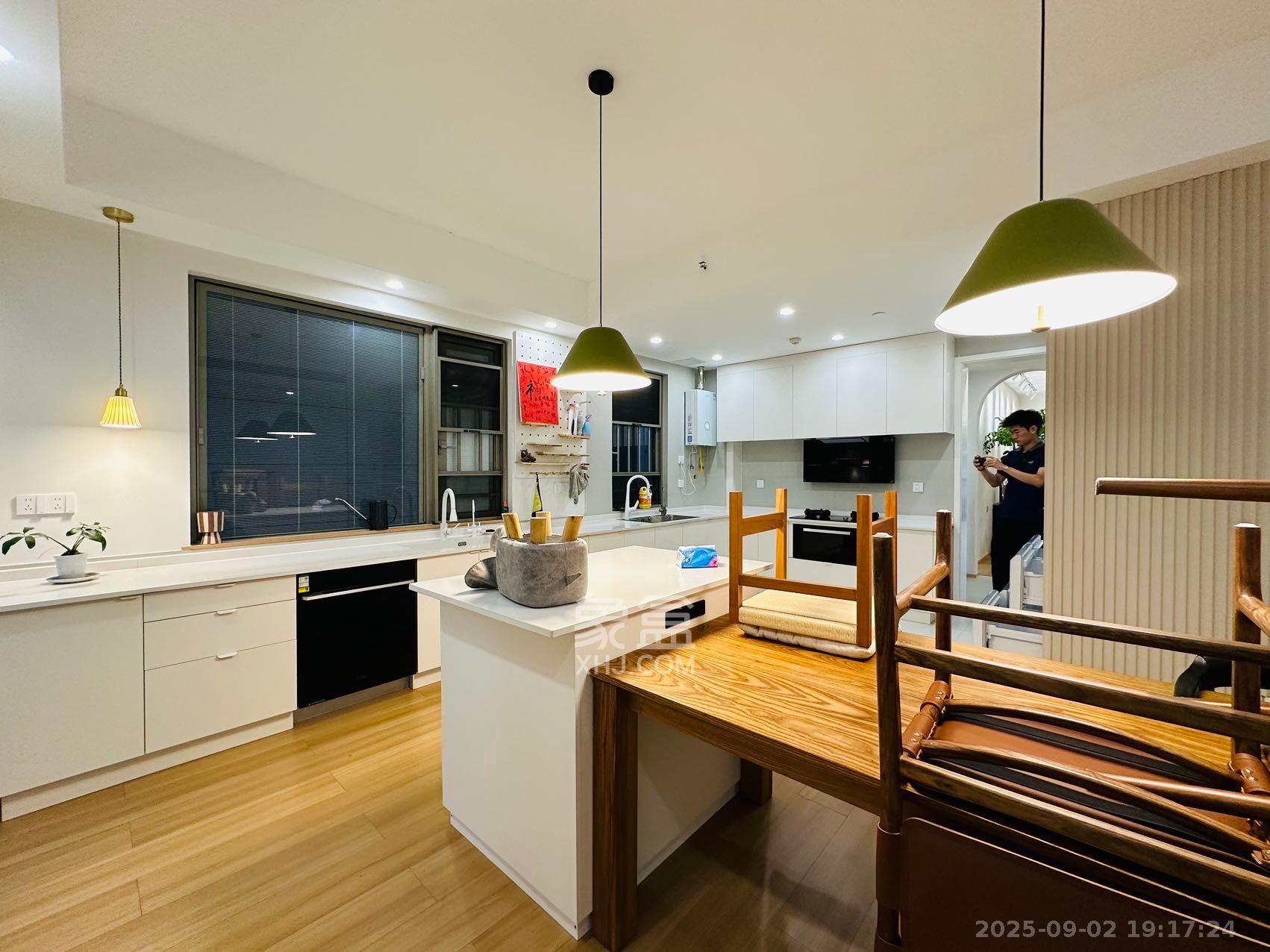 梅溪华府（新城金茂梦想华府）  4室2厅3卫    7000.0元/月室内图