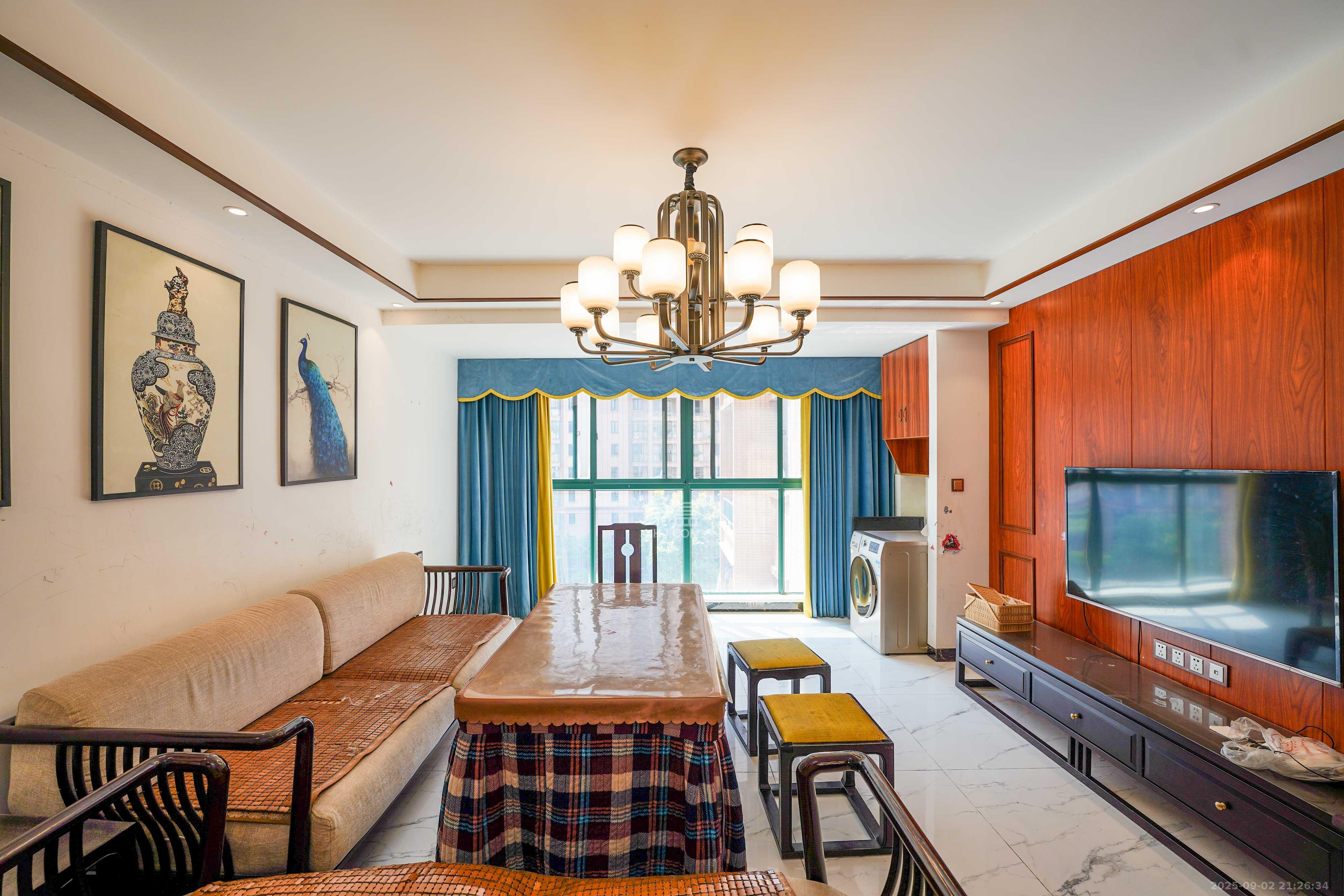 丽发新城  3室2厅2卫    92.0万 丽发新城  3室2厅2卫    92.0万