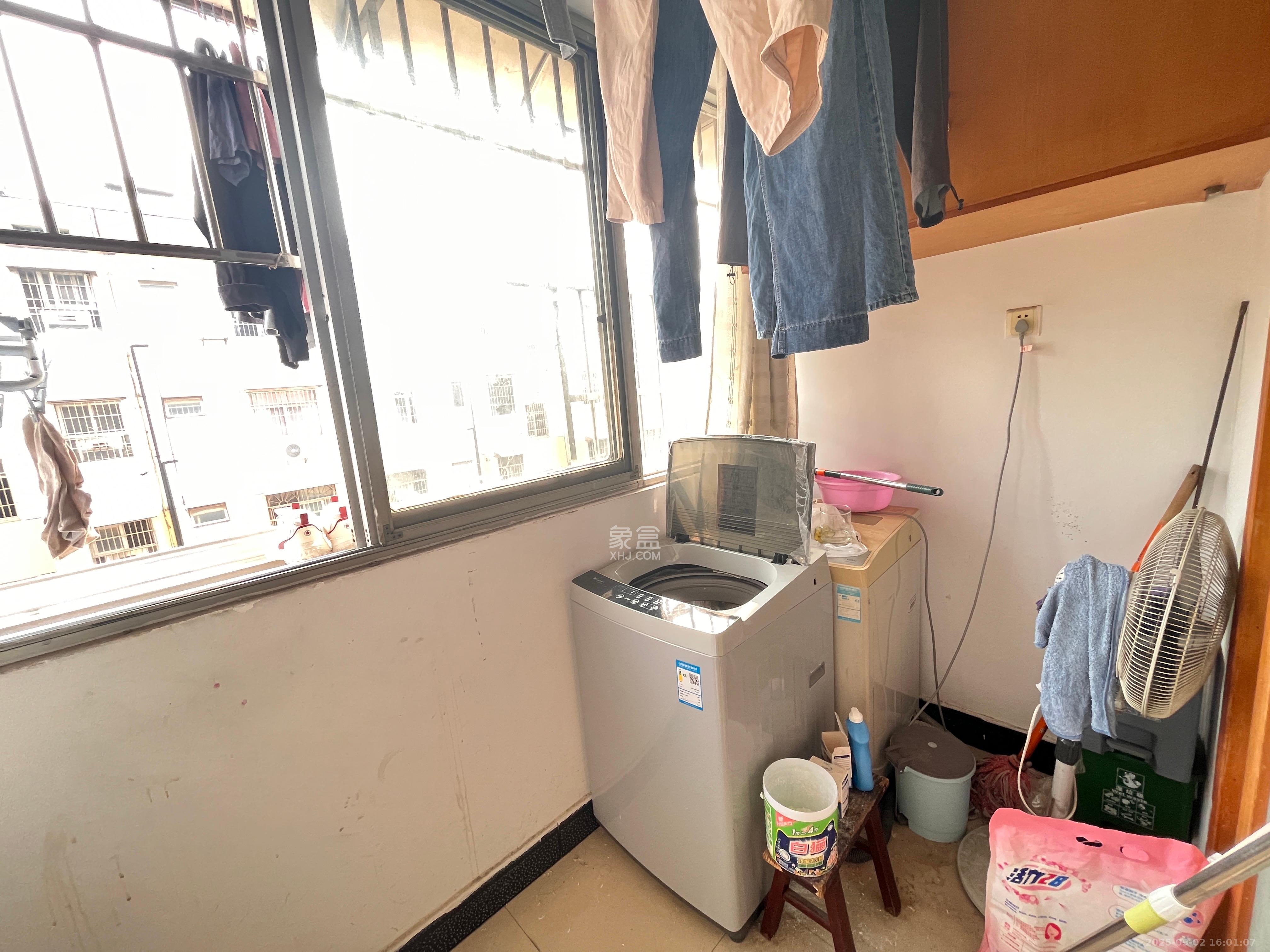 长华小区 3室2厅1卫 1700.0元/月 长华小区 3室2厅1卫 1700.0元/月室内图