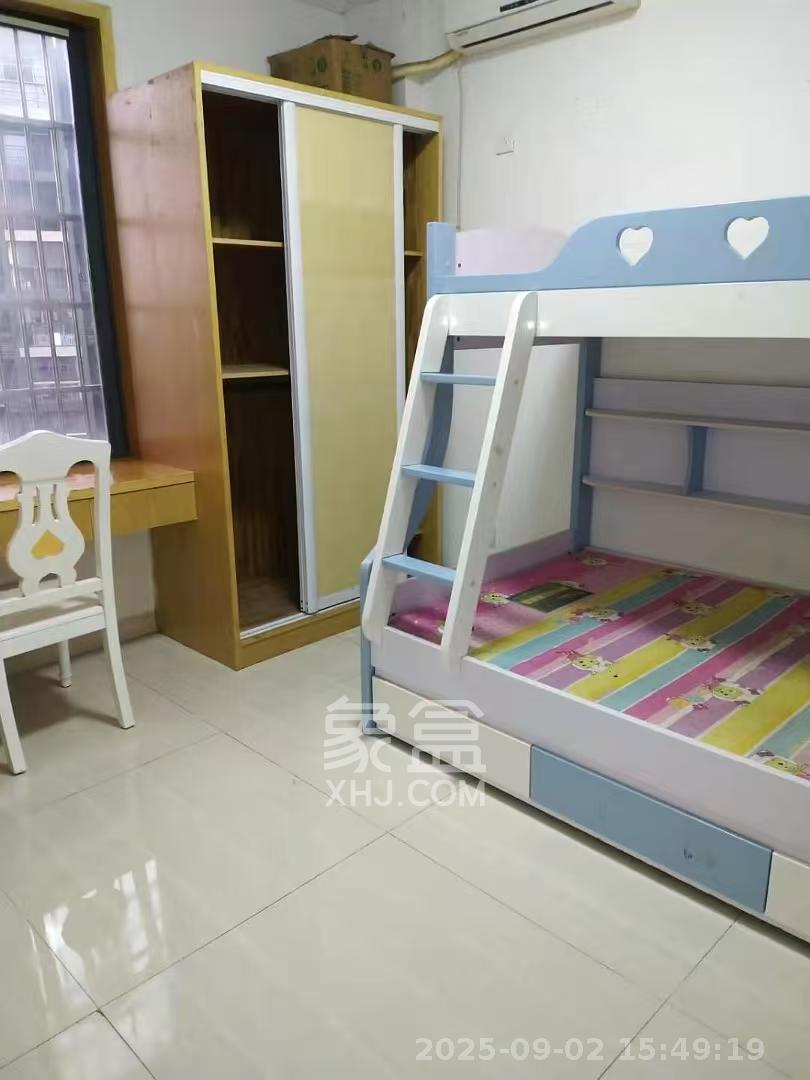 中信文化广场（中信新城二期）  3室2厅1卫    1700.0元/月室内图