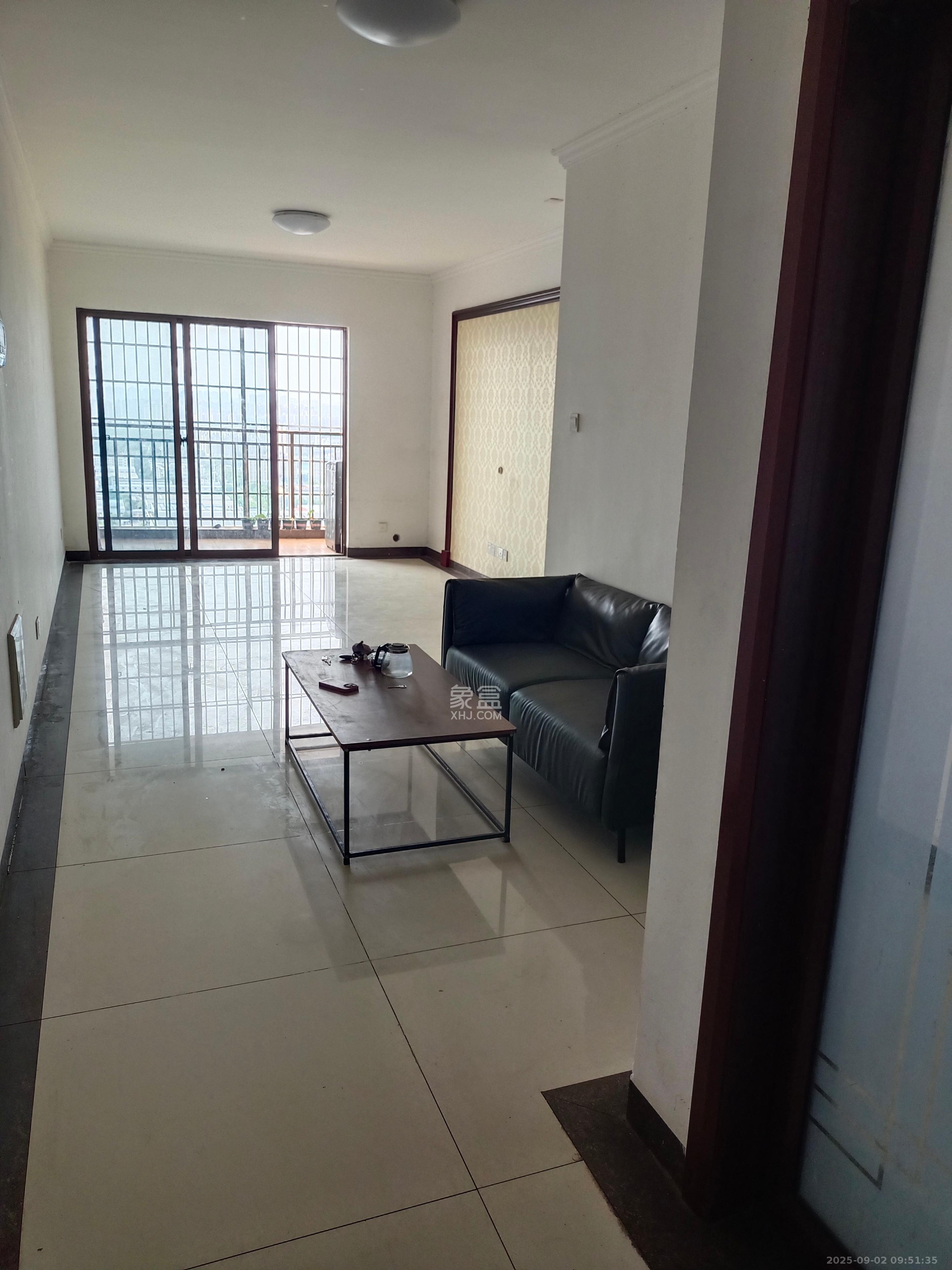 新长海广场  3室1厅1卫    2100.0元/月 新长海广场  3室1厅1卫    2100.0元/月室内图