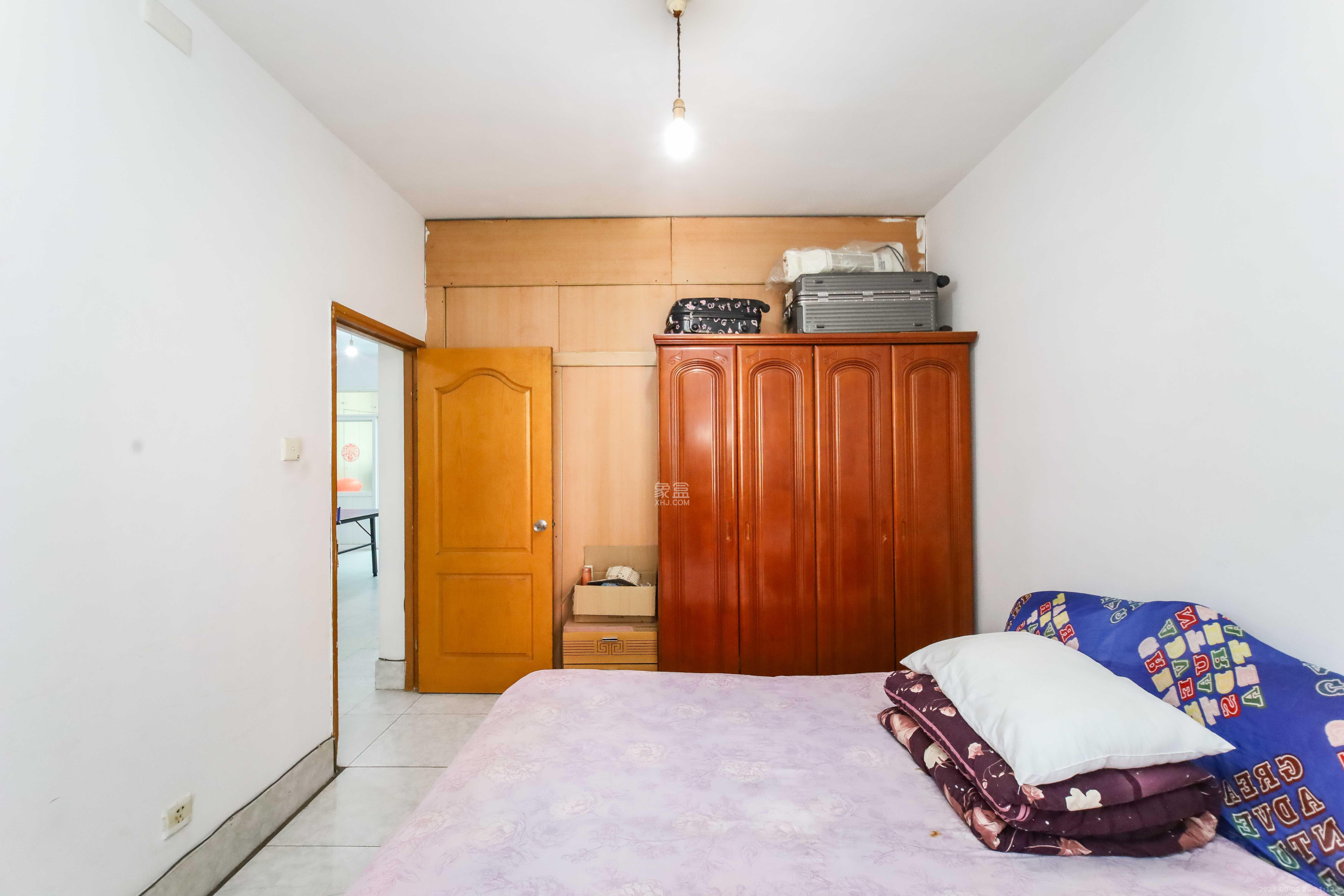 荷花园电信宿舍（天辰荷花苑）  2室2厅1卫    78.0万卧室