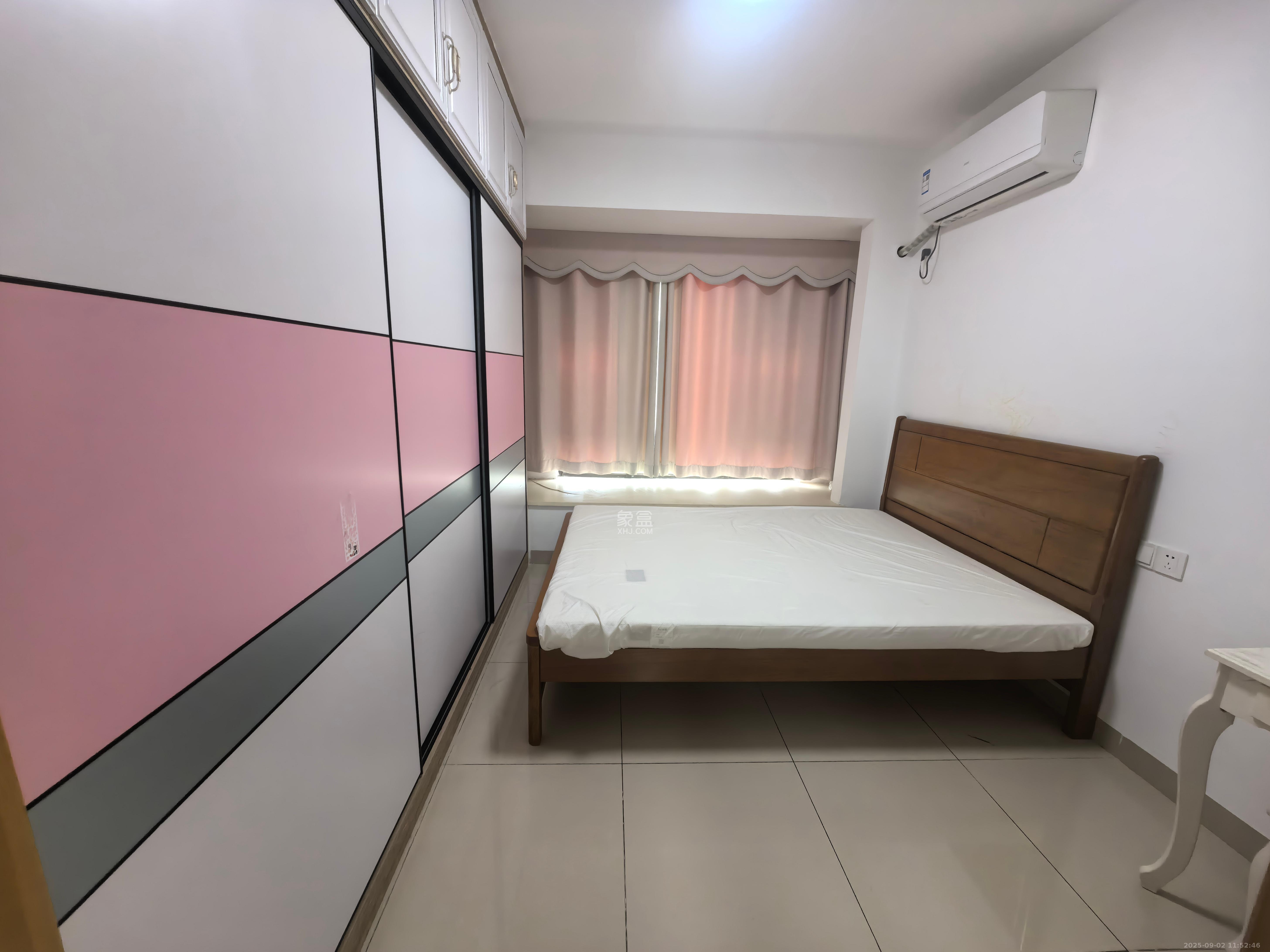 中海国际四期  2室2厅1卫    2000.0元/月 中海国际四期  2室2厅1卫    2000.0元/月室内图