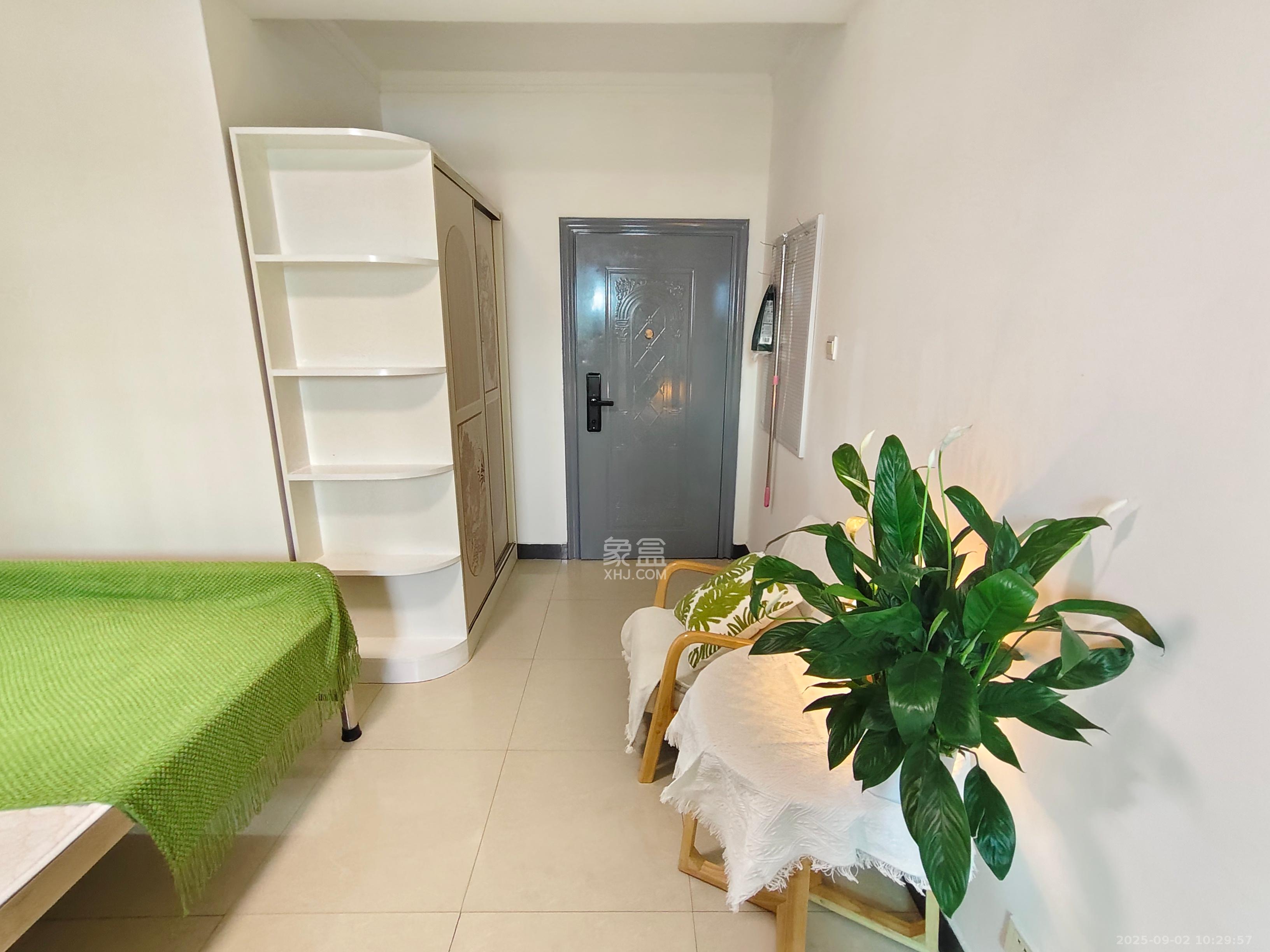 熊家湾安置小区 1室1厅1卫 1350.0元/月 熊家湾安置小区 1室1厅1卫 1350.0元/月室内图