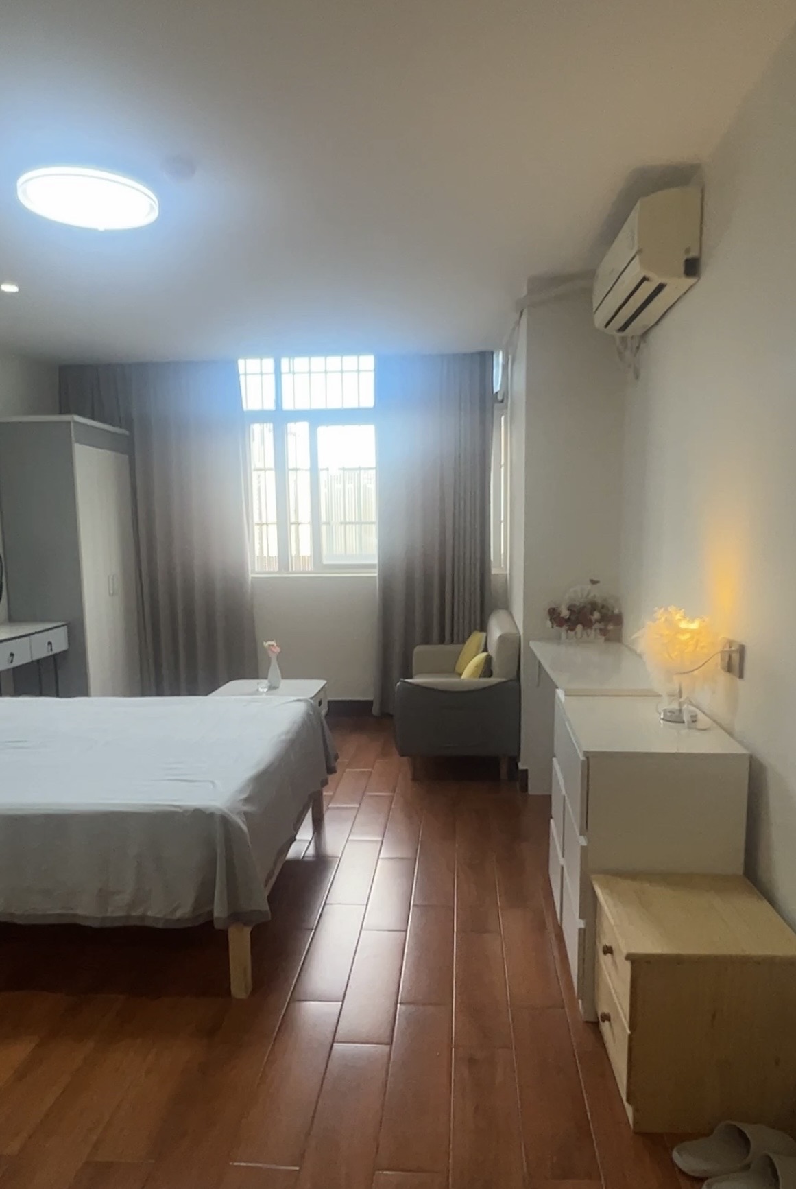 鸿泰大厦  1室1厅1卫    1680.0元/月室内图