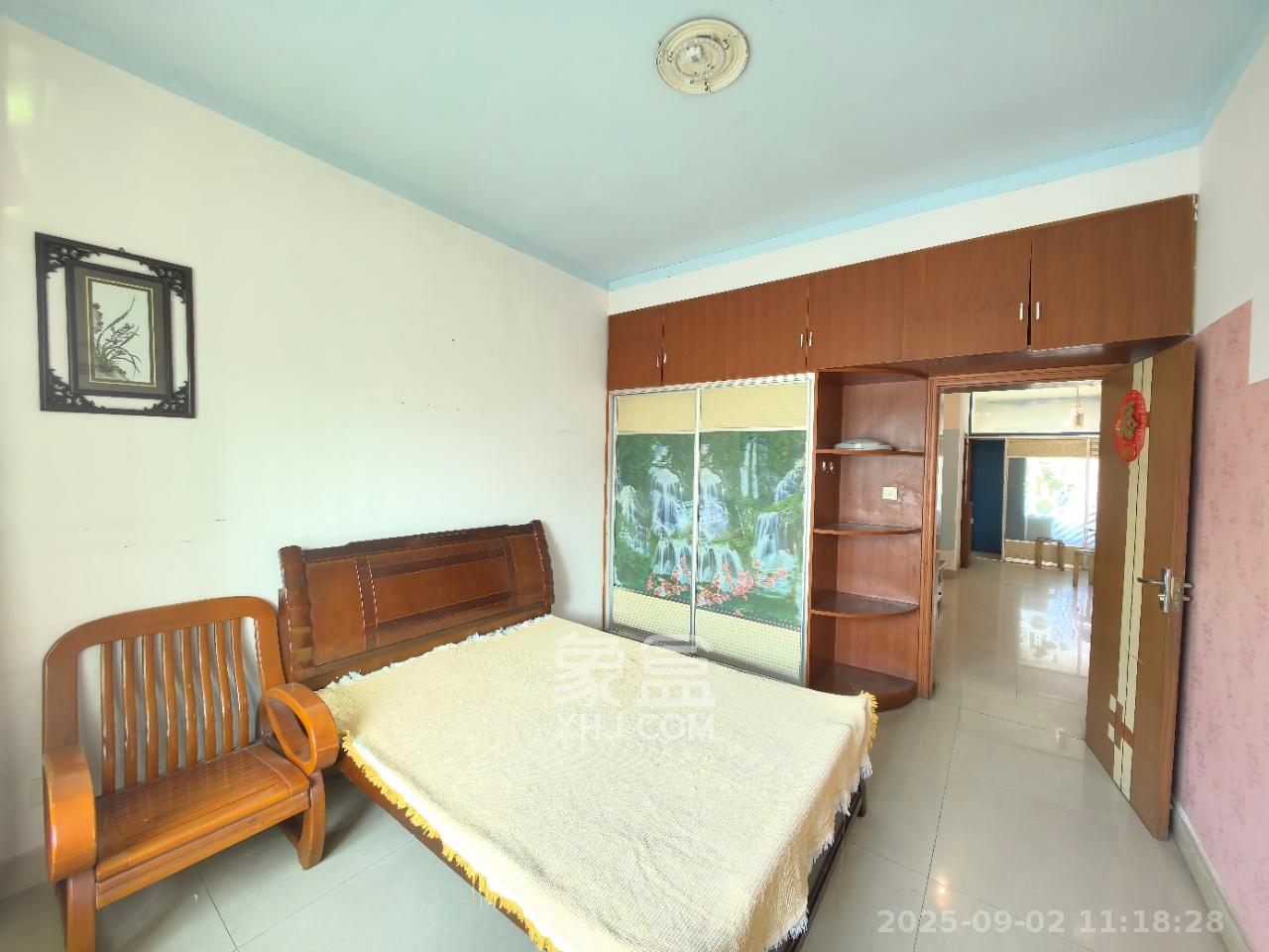 中南汽车世界 2室2厅1卫 1100.0元/月 中南汽车世界 2室2厅1卫 1100.0元/月室内图