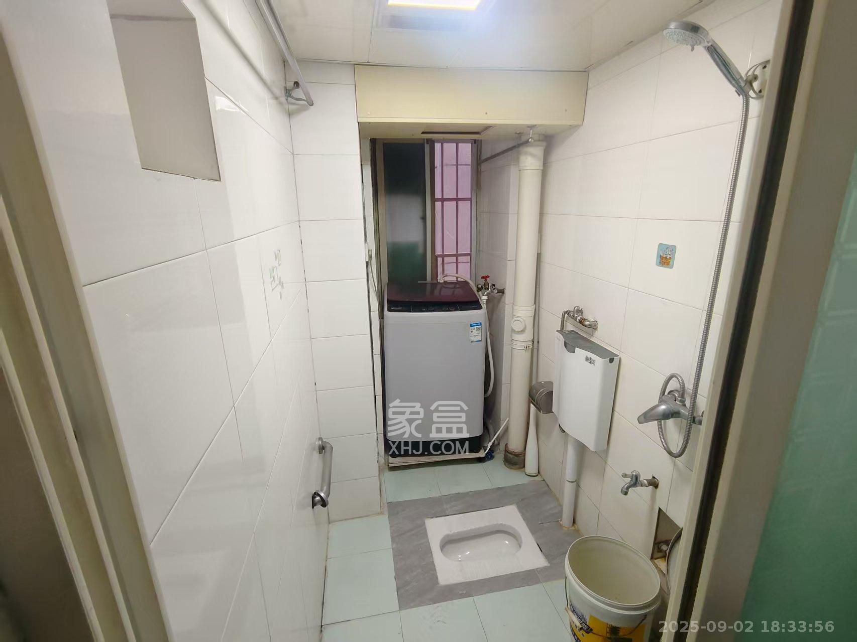 学院新村  2室1厅1卫    3000.0元/月室内图