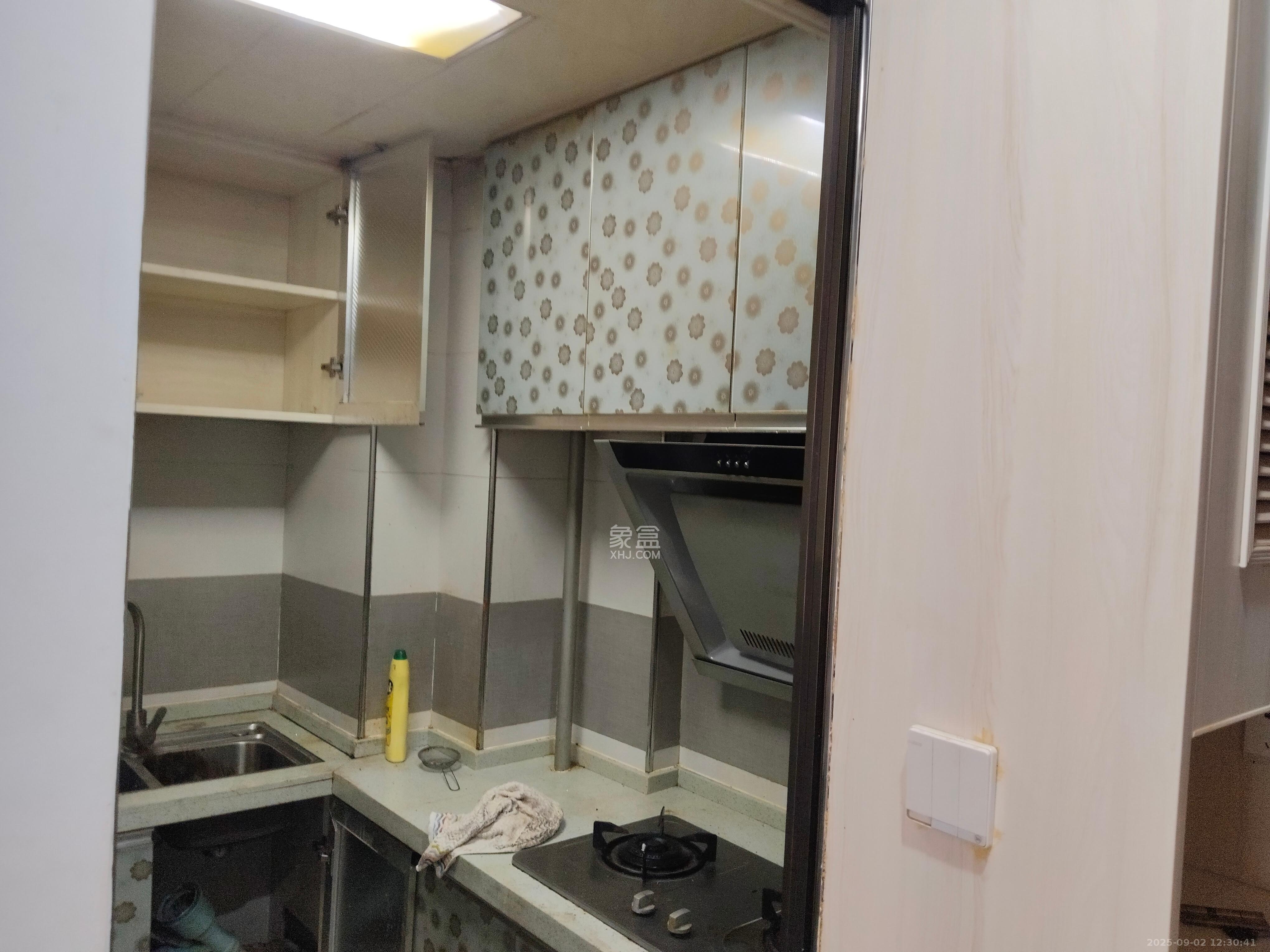 鑫科明珠  2室1厅1卫    2000.0元/月 鑫科明珠  2室1厅1卫    2000.0元/月室内图