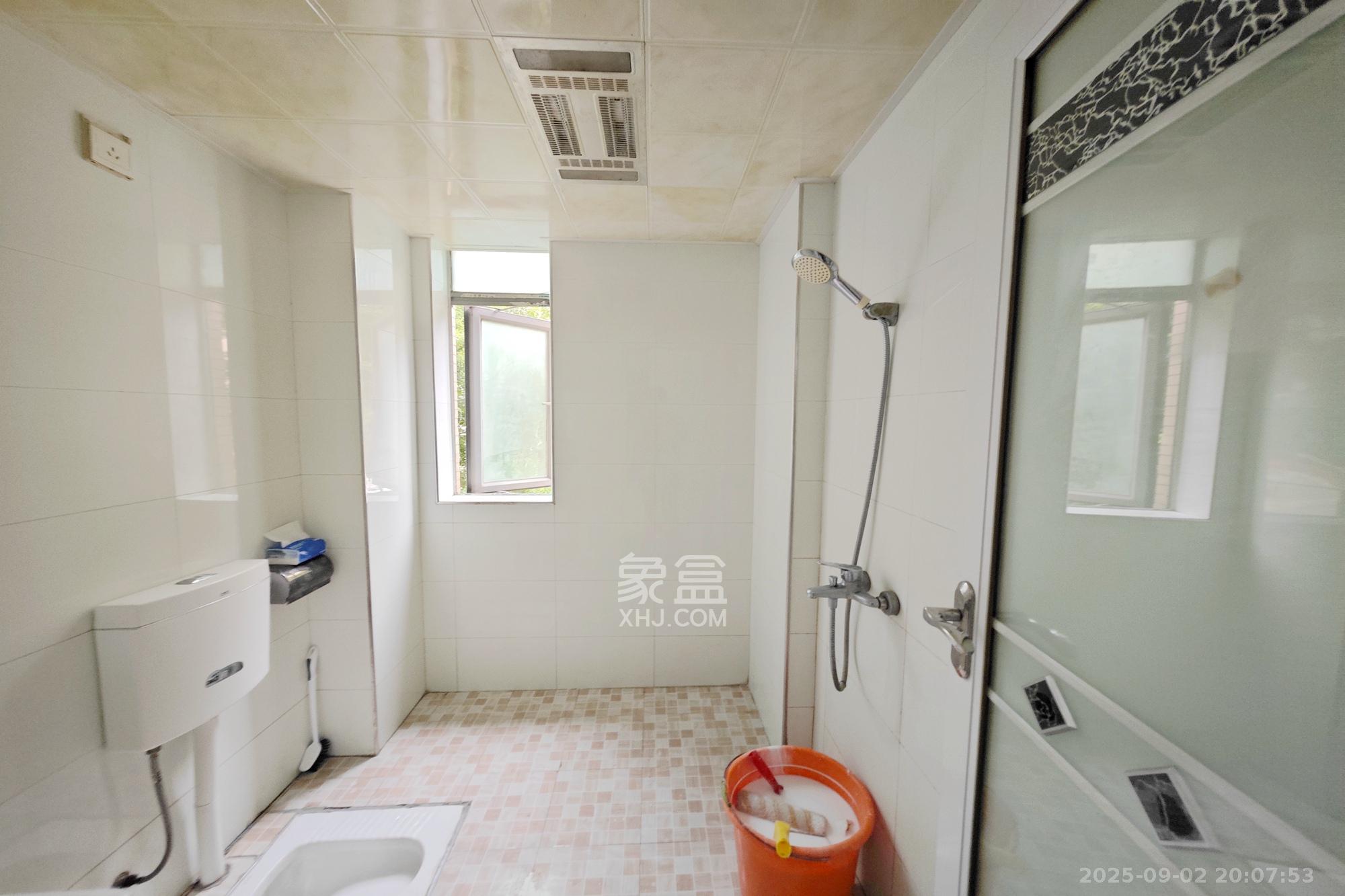 新城新世界一二三期 3室2厅1卫 92.0万 新城新世界一二三期 3室2厅1卫 92.0万其他