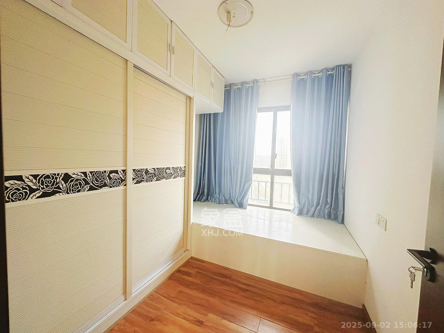 华润橡树湾 3室2厅1卫 1900.0元/月 华润橡树湾 3室2厅1卫 1900.0元/月室内图