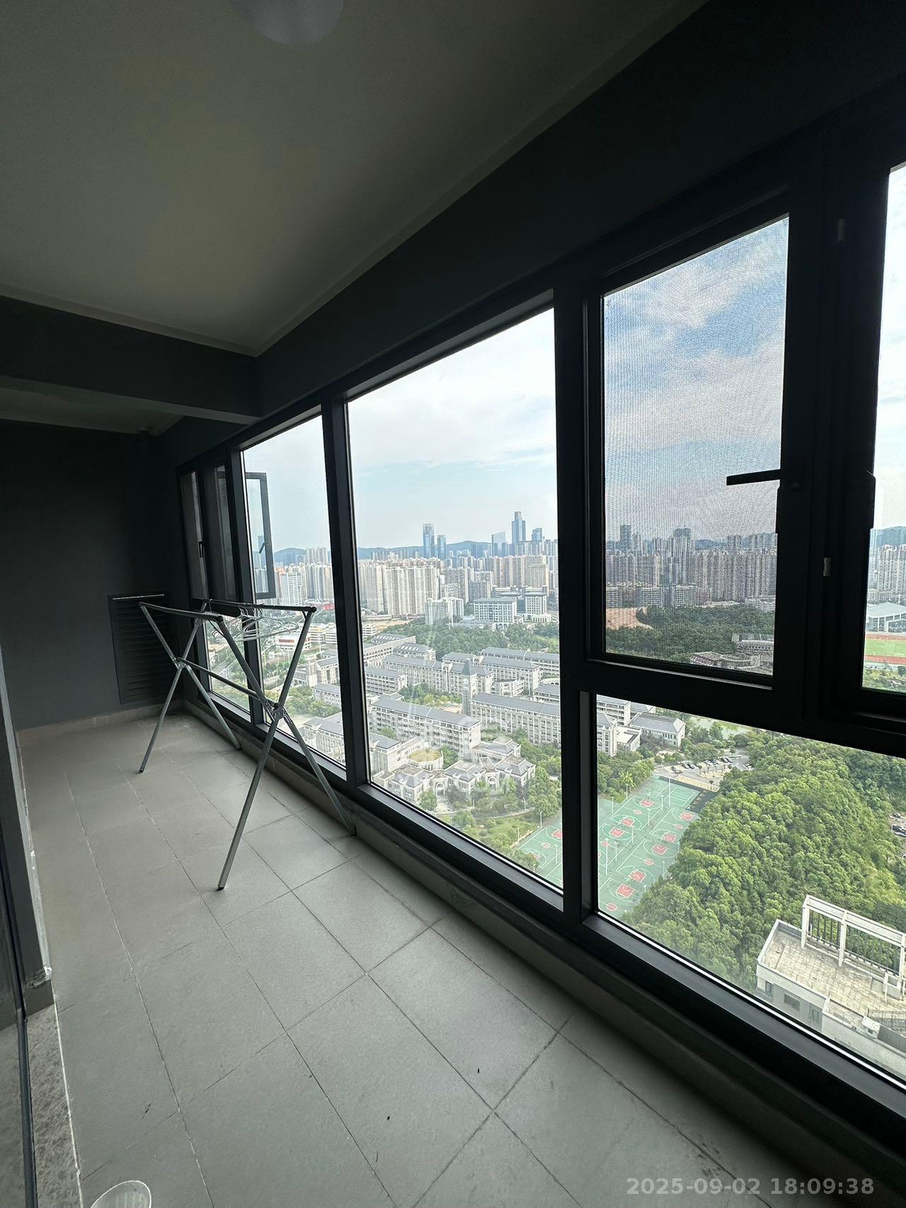 梅溪悦章  4室2厅2卫   4000.00元/月室内图