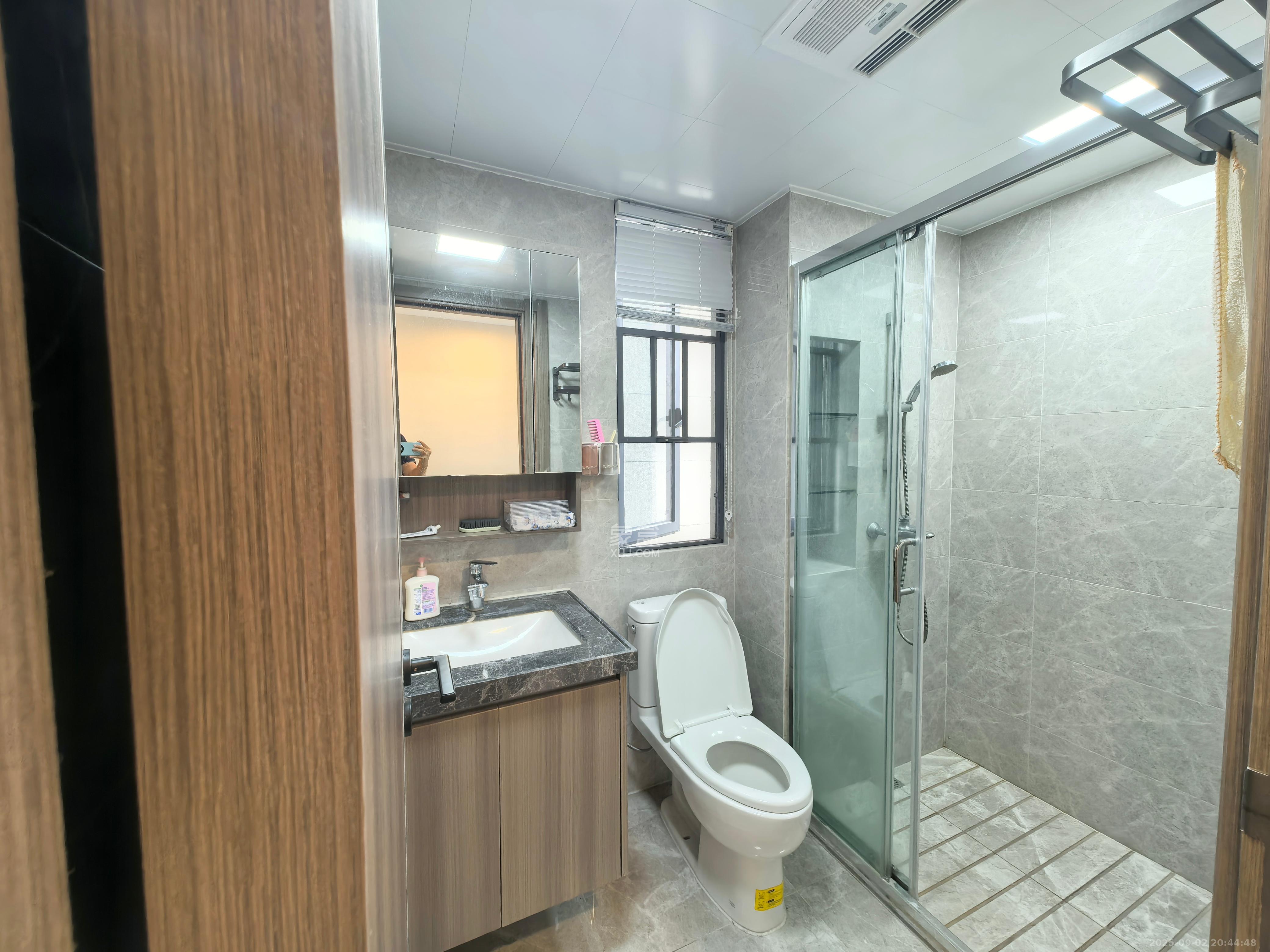 中海阅溪府  5室2厅2卫    6500.0元/月 中海阅溪府  5室2厅2卫    6500.0元/月室内图