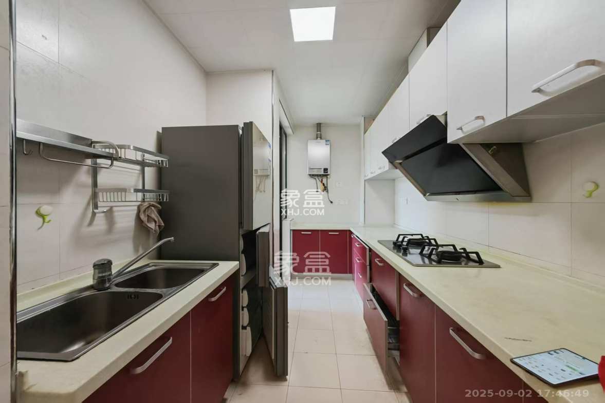 金茂梅溪湖  2室2厅1卫    2500.0元/月 金茂梅溪湖  2室2厅1卫    2500.0元/月室内图