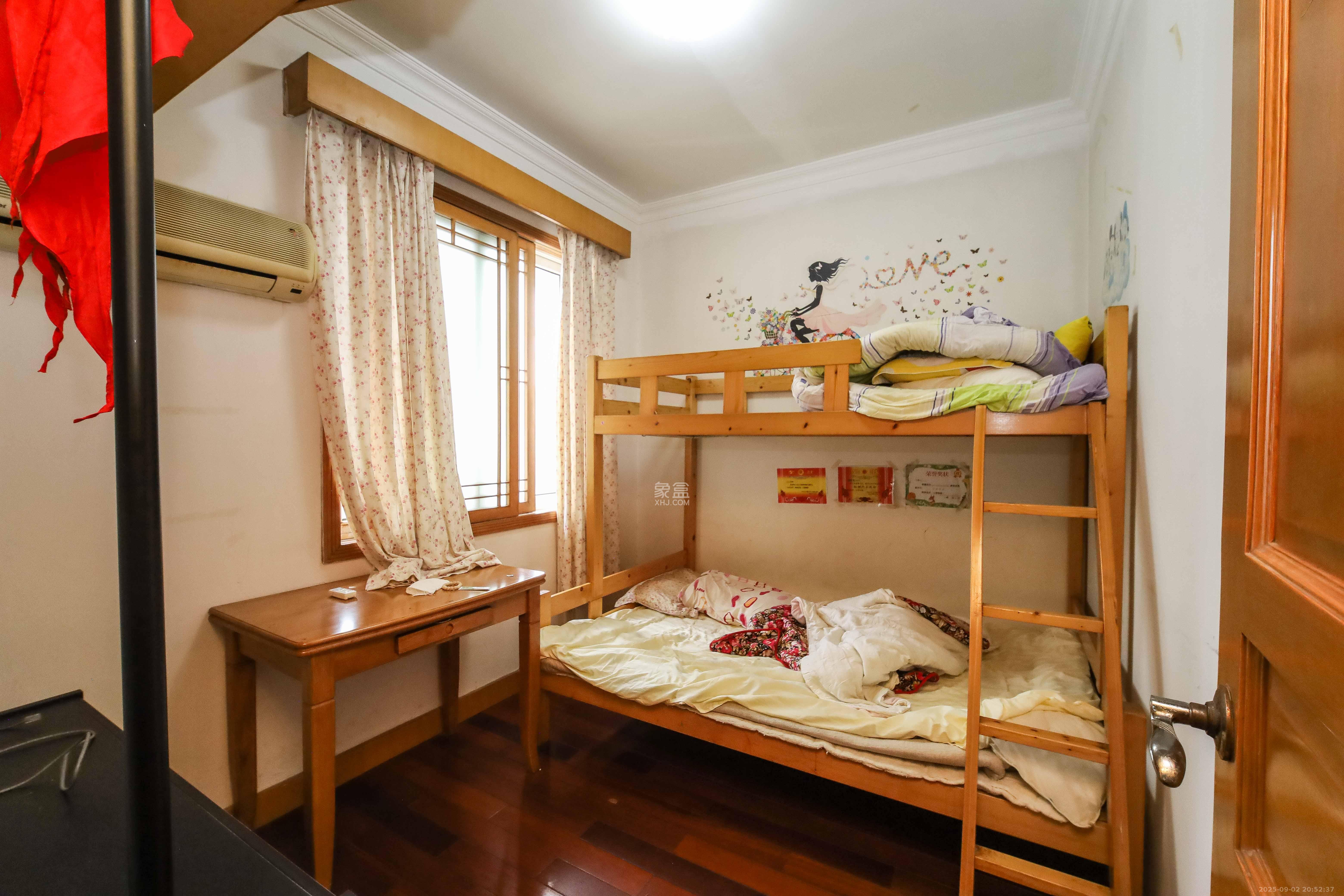 新桥小区 2室1厅1卫 35.0万 新桥小区 2室1厅1卫 35.0万卧室