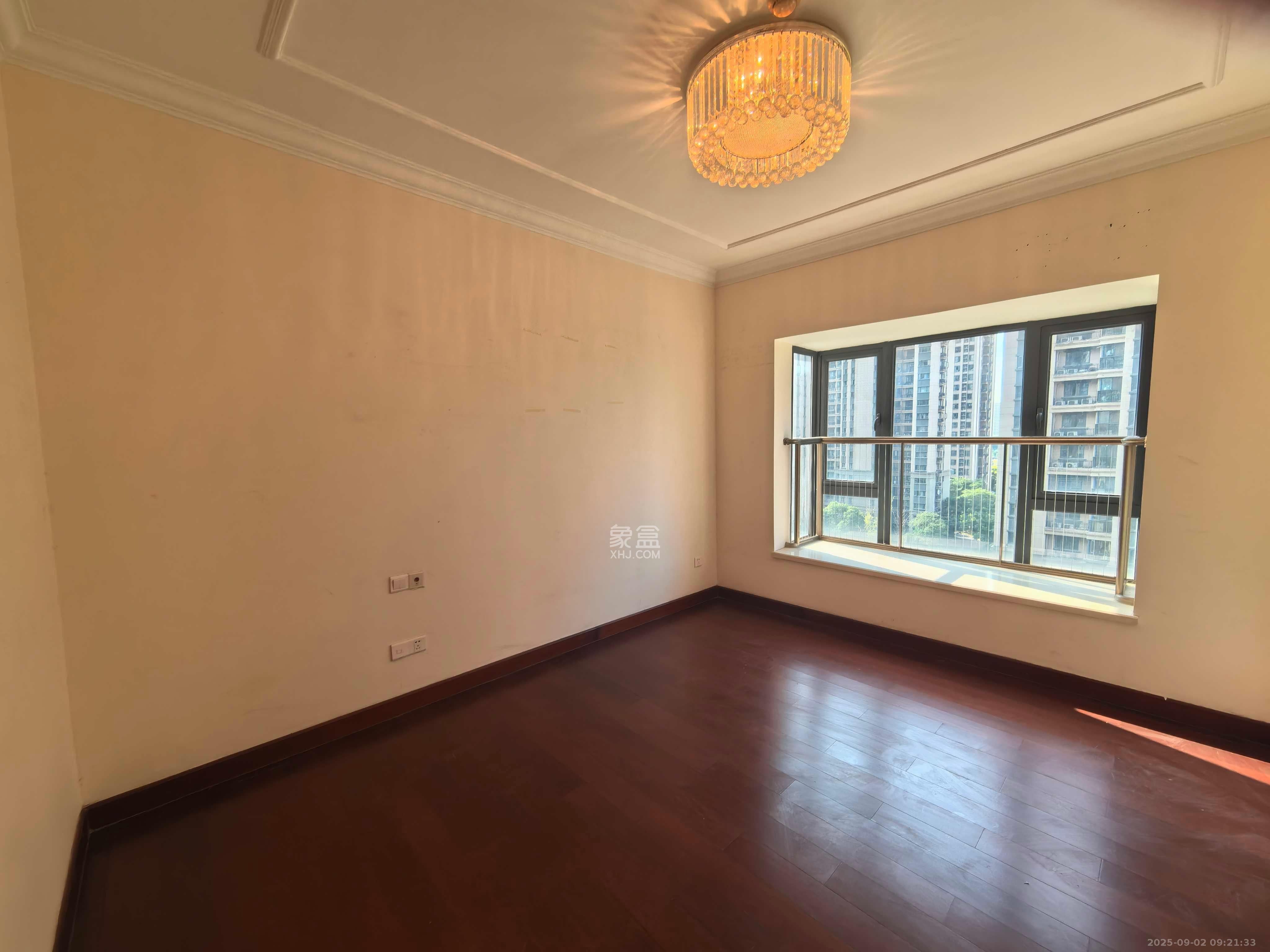 恒大国际广场  3室1厅1卫    2500.0元/月室内图