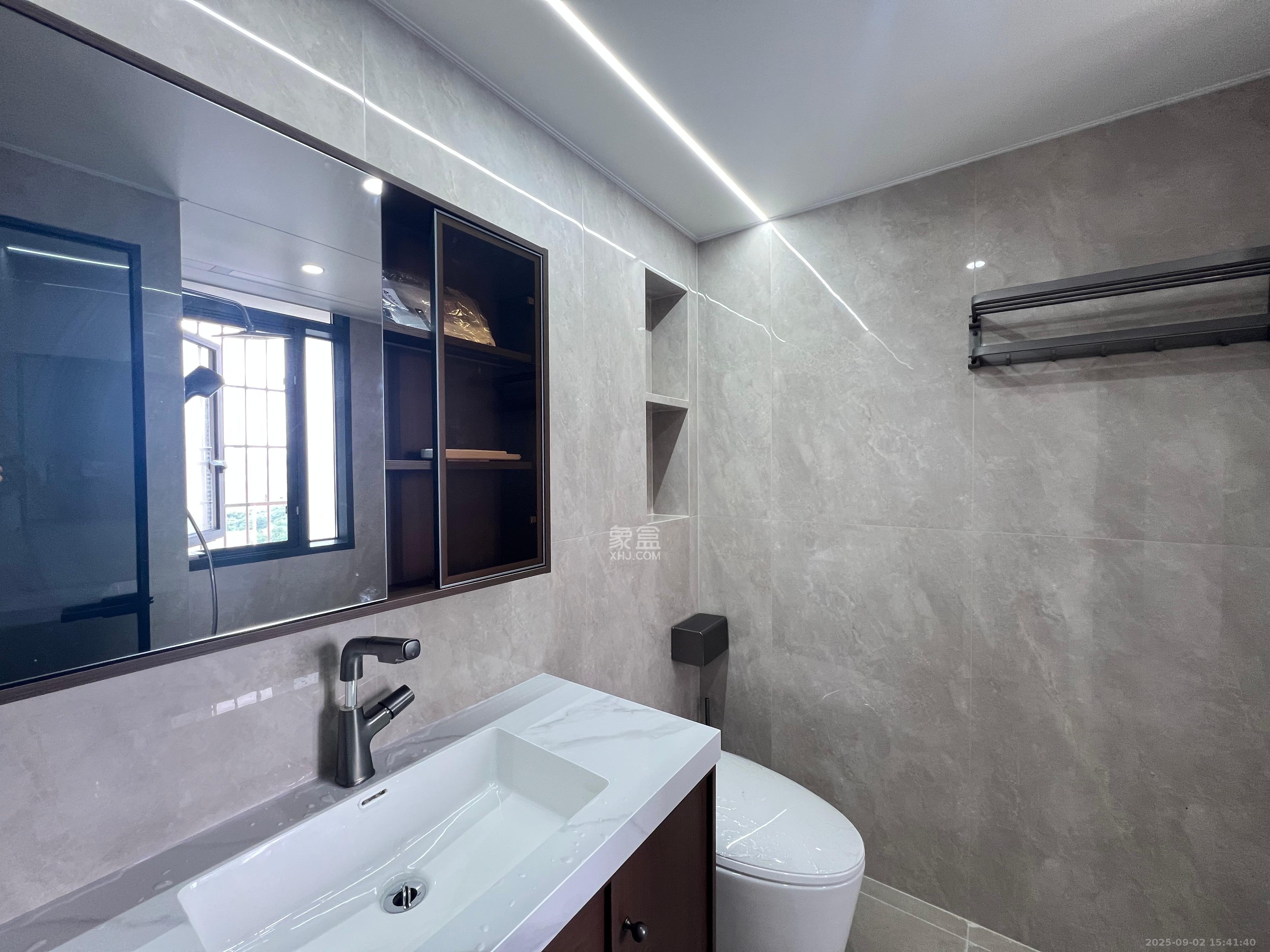 嘉雨东苑 3室2厅2卫 10000.0元/月 嘉雨东苑 3室2厅2卫 10000.0元/月室内图