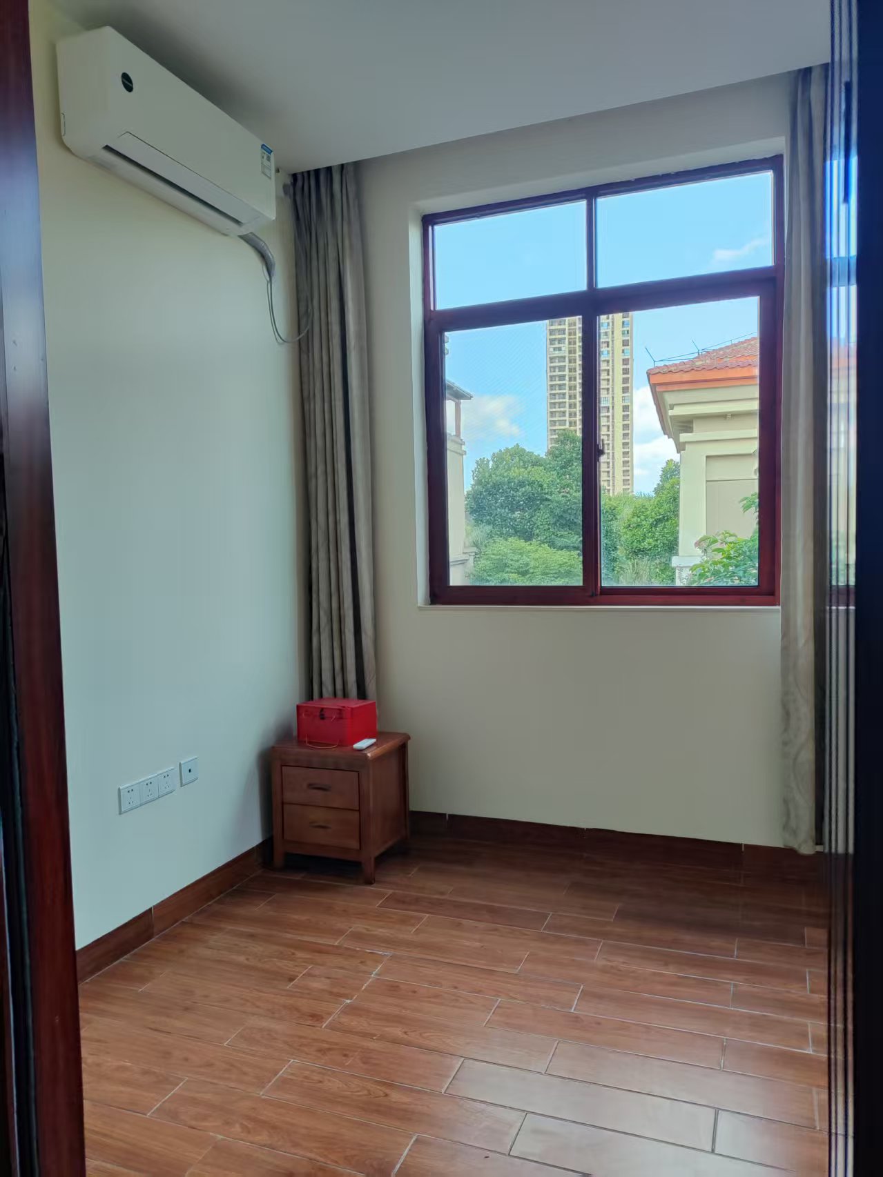 山湖海 5室3厅3卫 4200.0元/月 山湖海 5室3厅3卫 4200.0元/月室内图