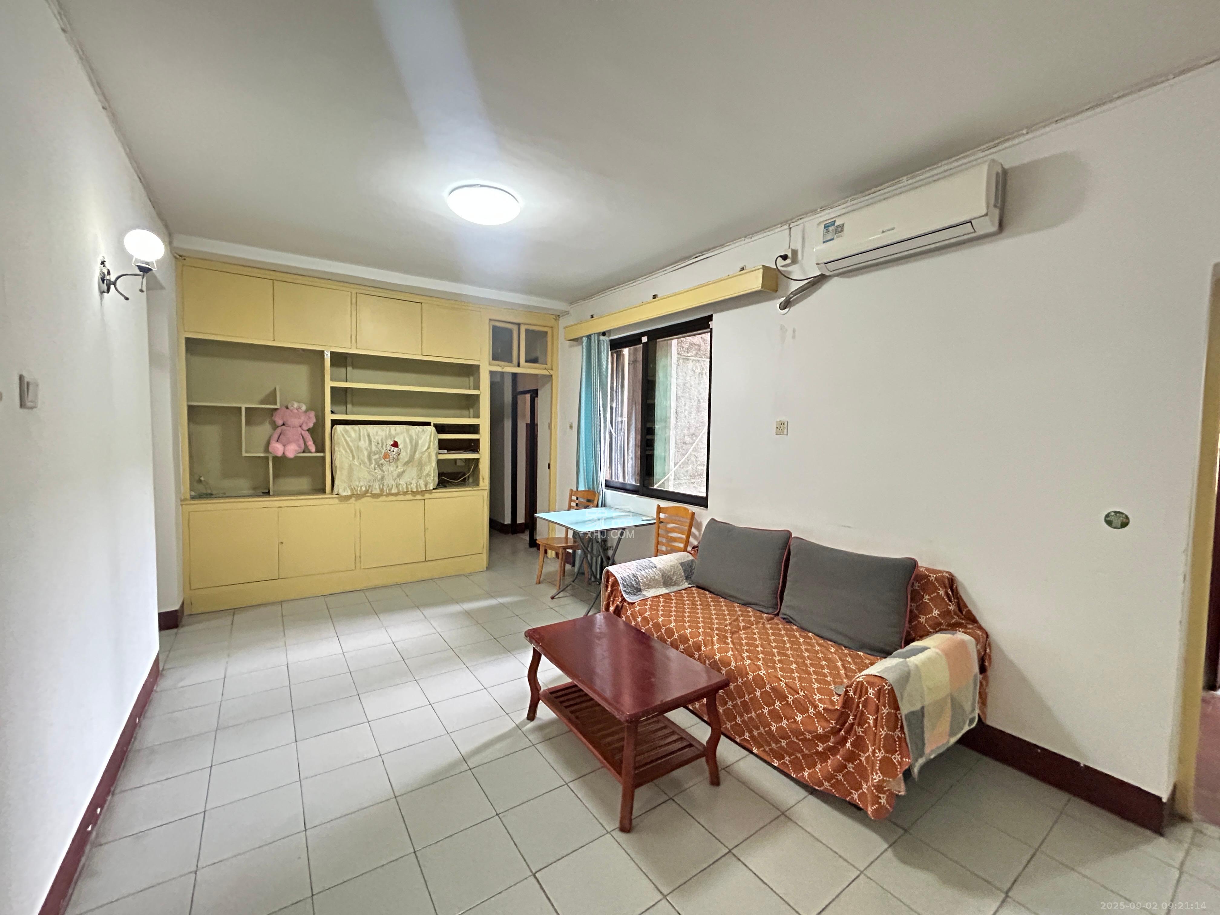 侯家塘有色研究院(长沙有色大院)  3室1厅1卫    1800.0元/月 侯家塘有色研究院(长沙有色大院)  3室1厅1卫    1800.0元/月室内图