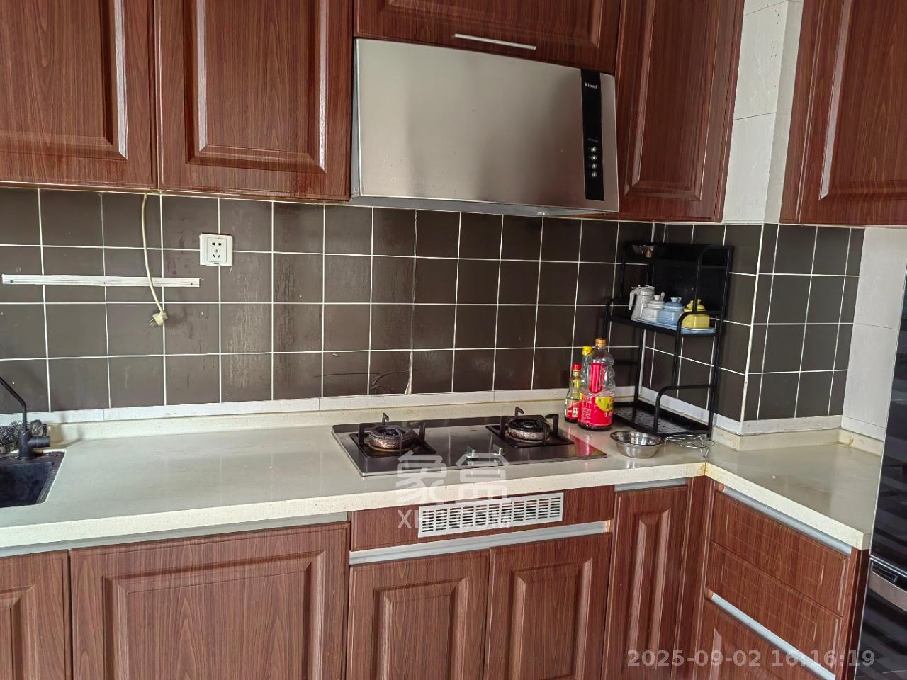 中海国际一期 4室2厅2卫 2500.00元/月 中海国际一期 4室2厅2卫 2500.00元/月室内图