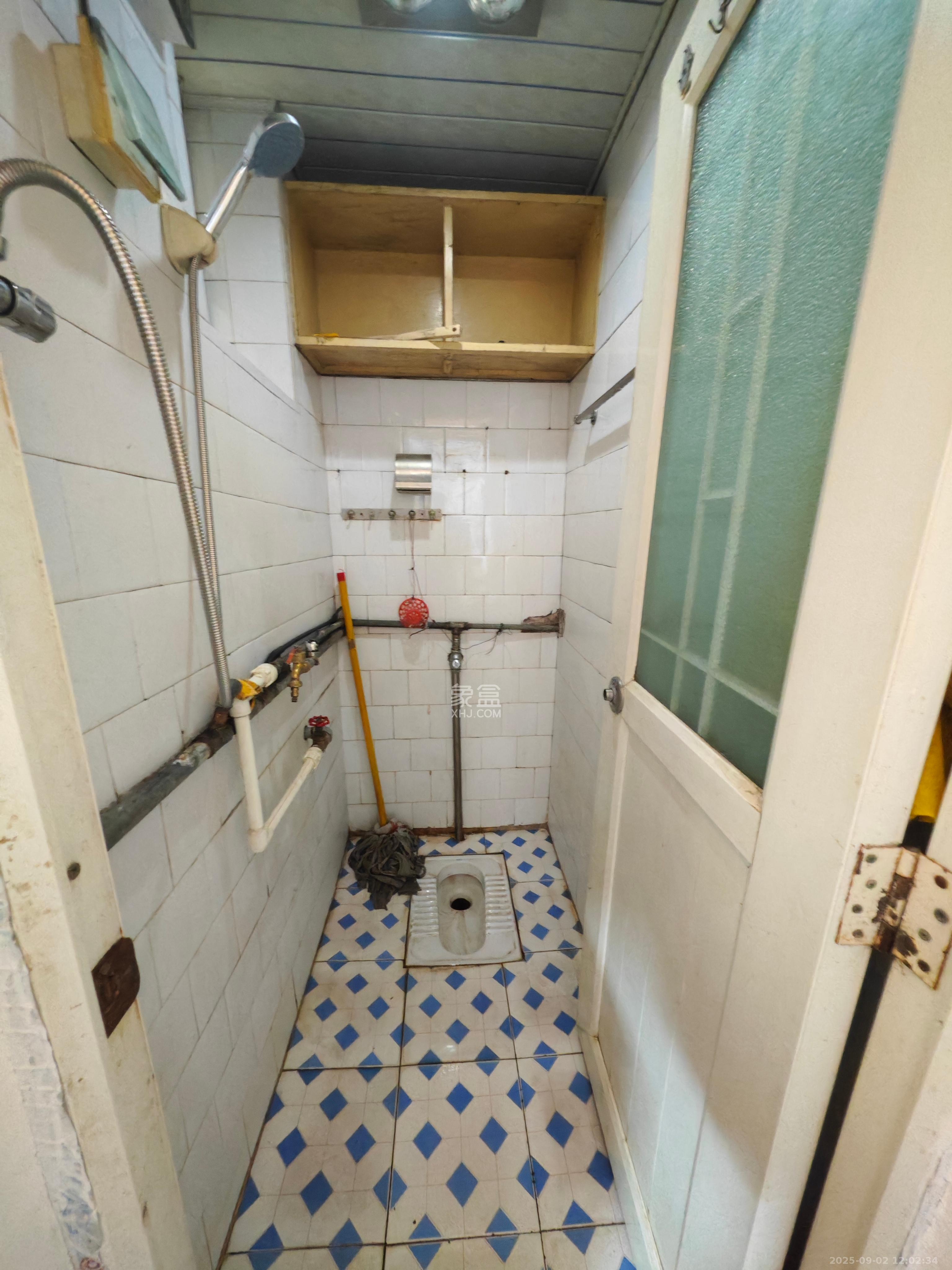 测绘局单位房 3室2厅1卫 1800.0元/月 测绘局单位房 3室2厅1卫 1800.0元/月室内图