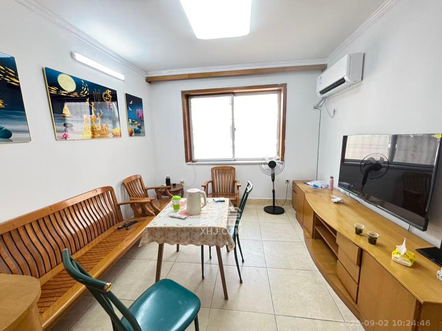 南园小区 1室0厅0卫 1600.0元/月 南园小区 1室0厅0卫 1600.0元/月室内图