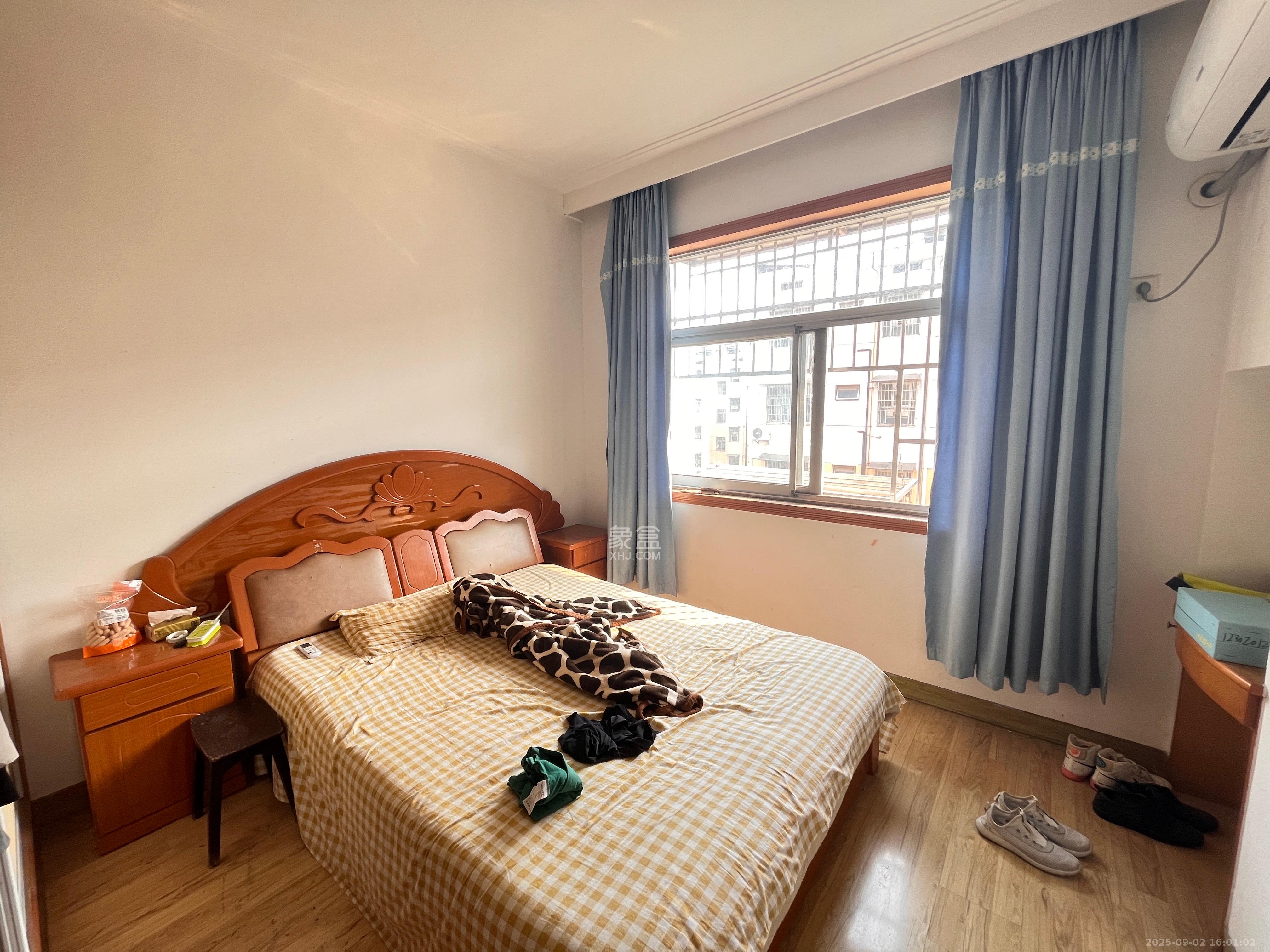 长华小区 3室2厅1卫 1700.0元/月 长华小区 3室2厅1卫 1700.0元/月室内图