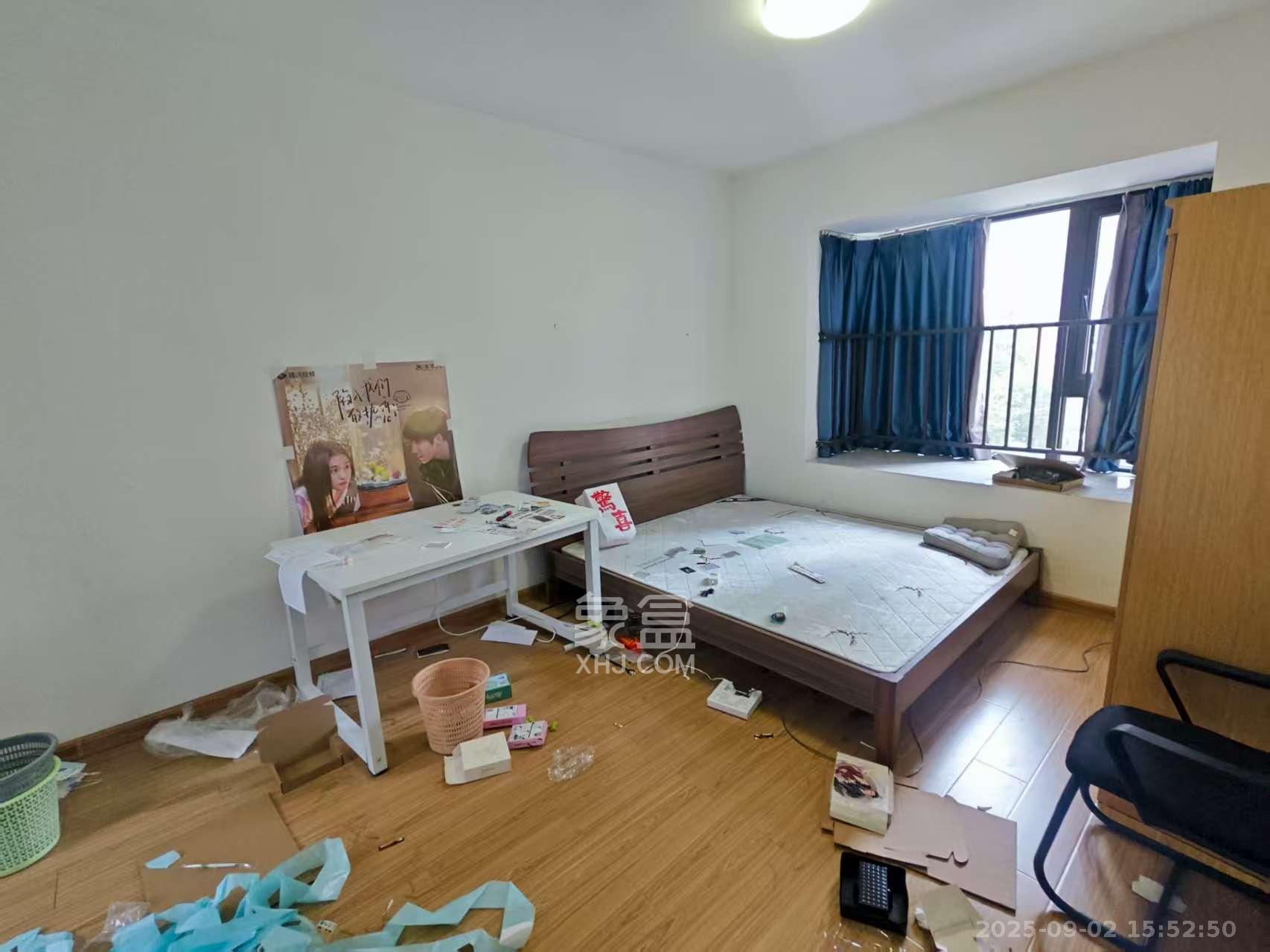 保利大都汇一期、二期  3室2厅2卫   3300.00元/月室内图