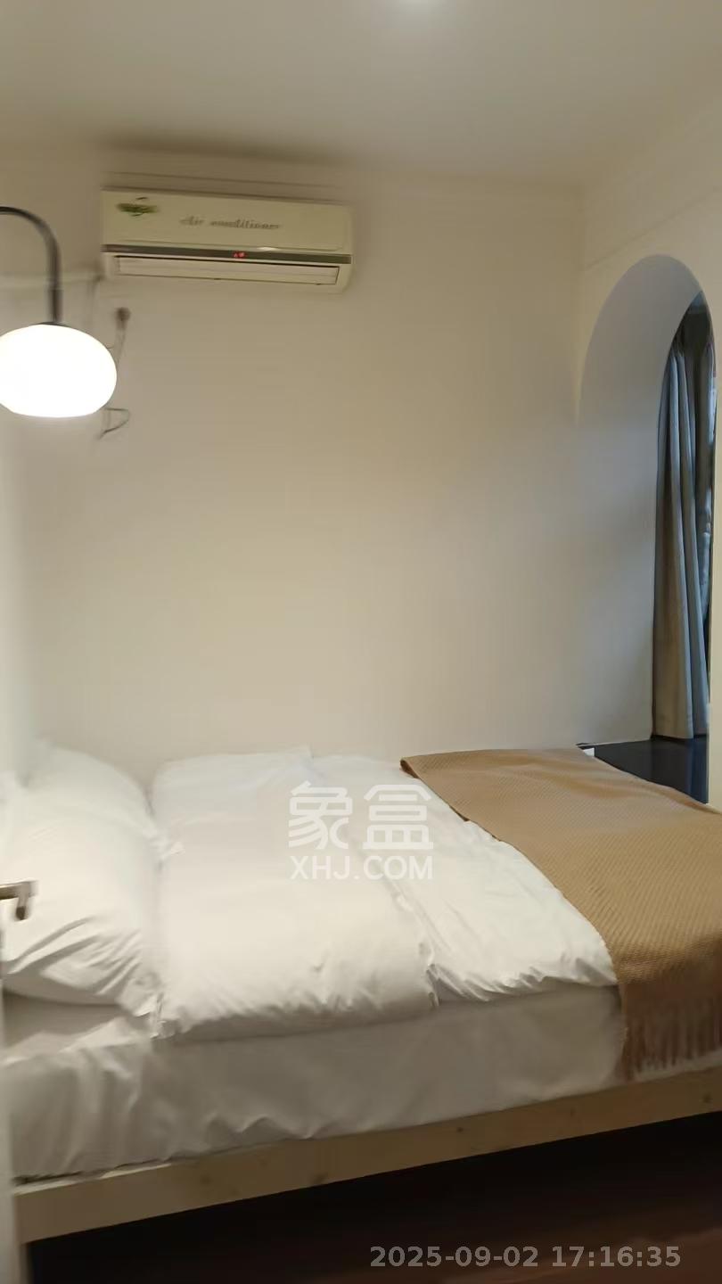 中天广场  2室1厅1卫    3000.0元/月 中天广场  2室1厅1卫    3000.0元/月