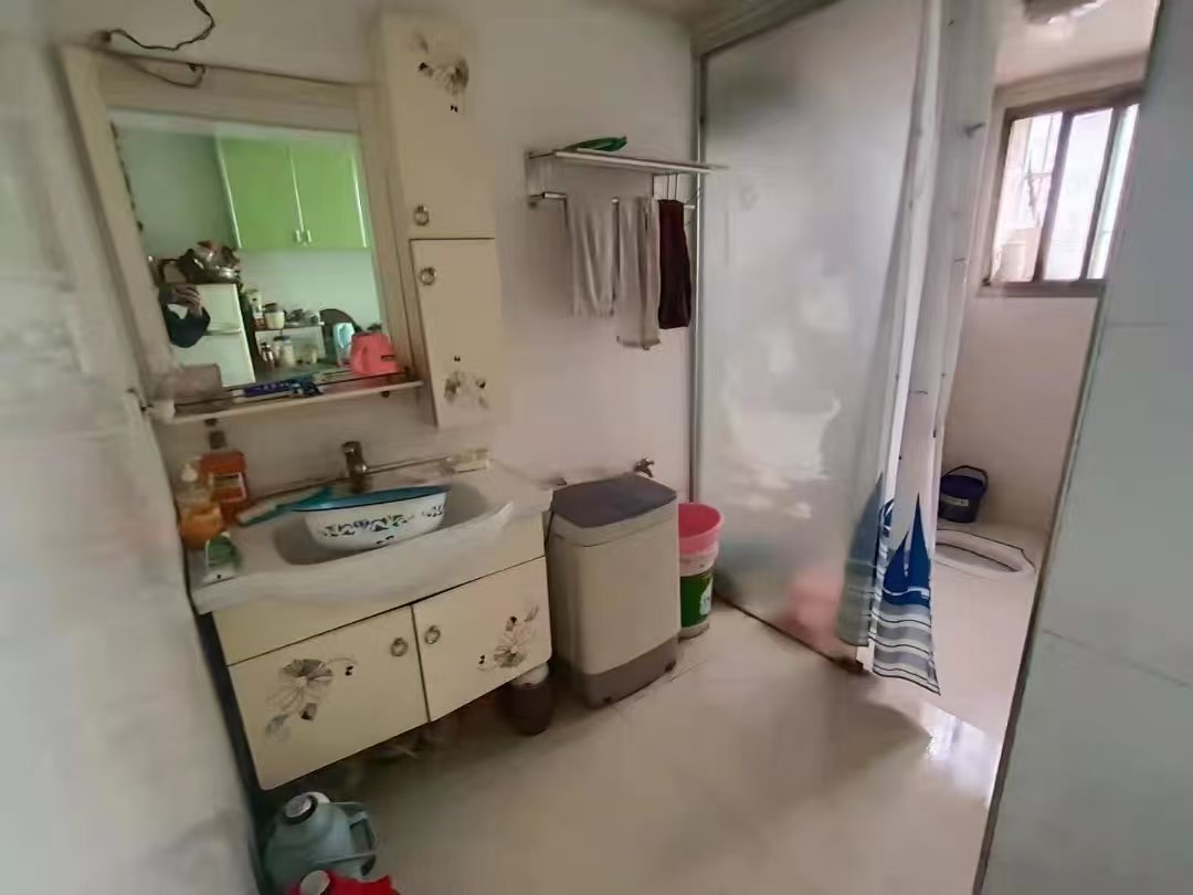 娄底职业技术学院(教工宿舍)  3室1厅1卫    1500.0元/月 娄底职业技术学院(教工宿舍)  3室1厅1卫    1500.0元/月室内图