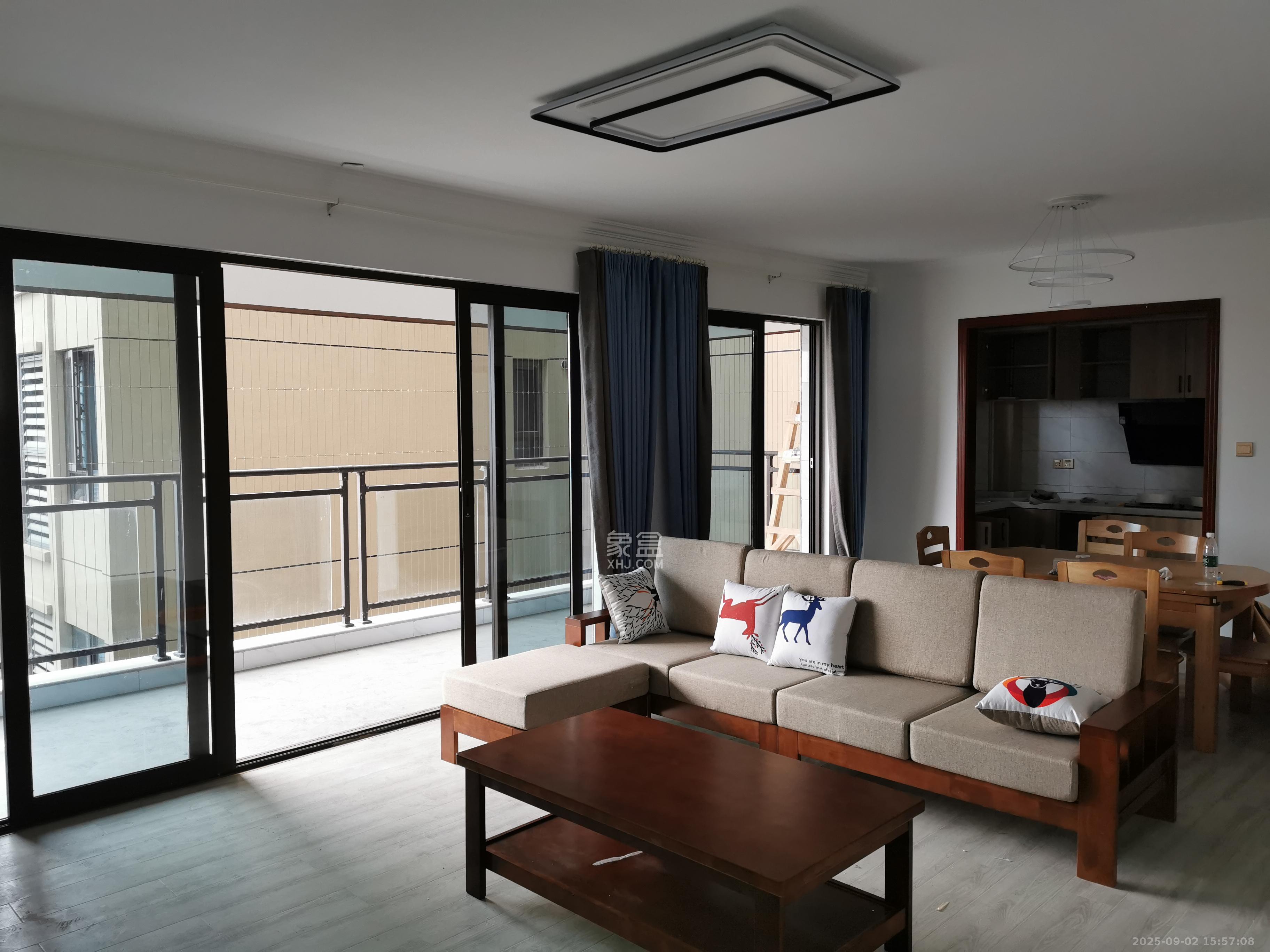 鑫苑木莲世家  4室2厅2卫    2800.0元/月 鑫苑木莲世家  4室2厅2卫    2800.0元/月室内图