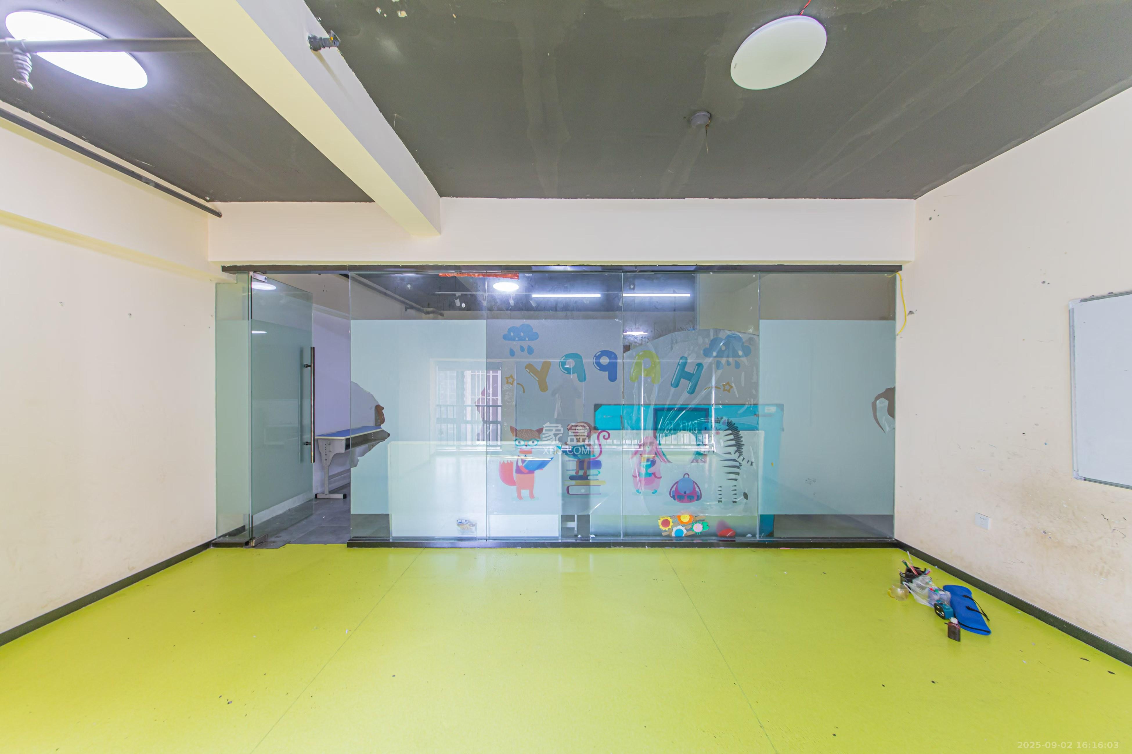 中建芙蓉嘉苑  1室1厅1卫   1800.00元/月室内图