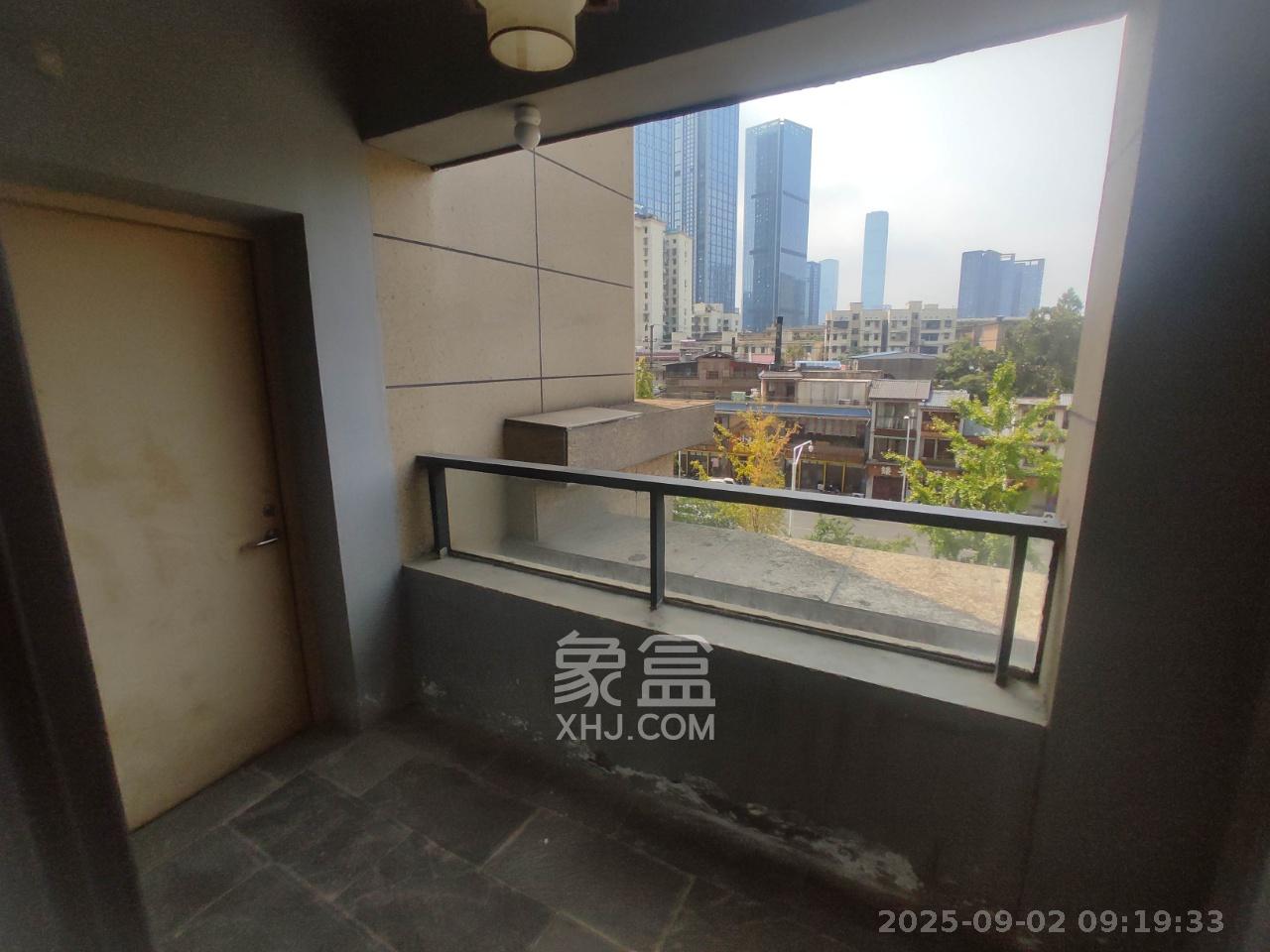 复地崑玉国际一期  4室2厅1卫    5300.0元/月 复地崑玉国际一期  4室2厅1卫    5300.0元/月室内图