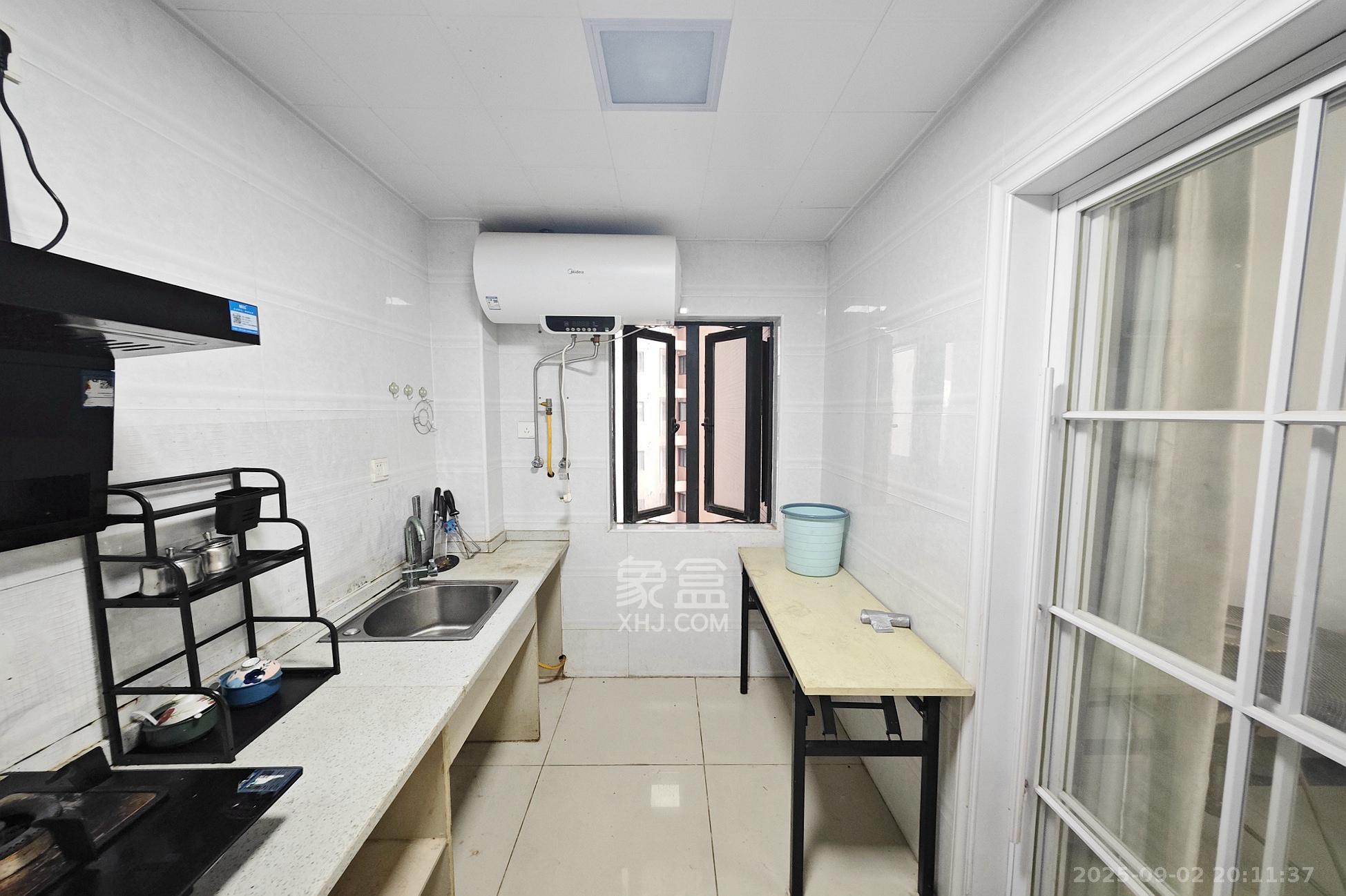 长房天翼未来城  3室2厅1卫    158.8万厨房