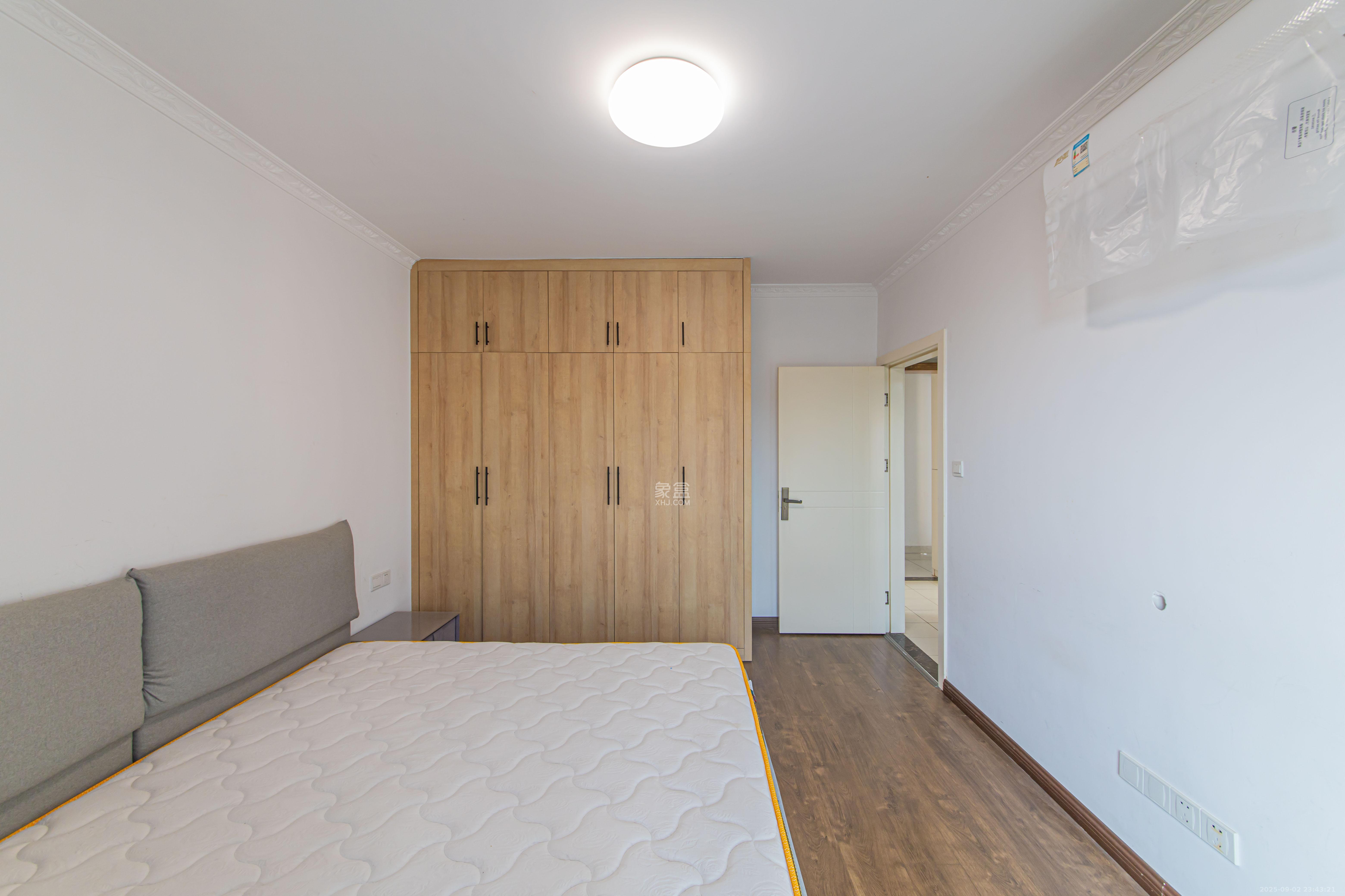 鑫远悦城（鑫远悦时代）  3室2厅1卫    95.0万卧室