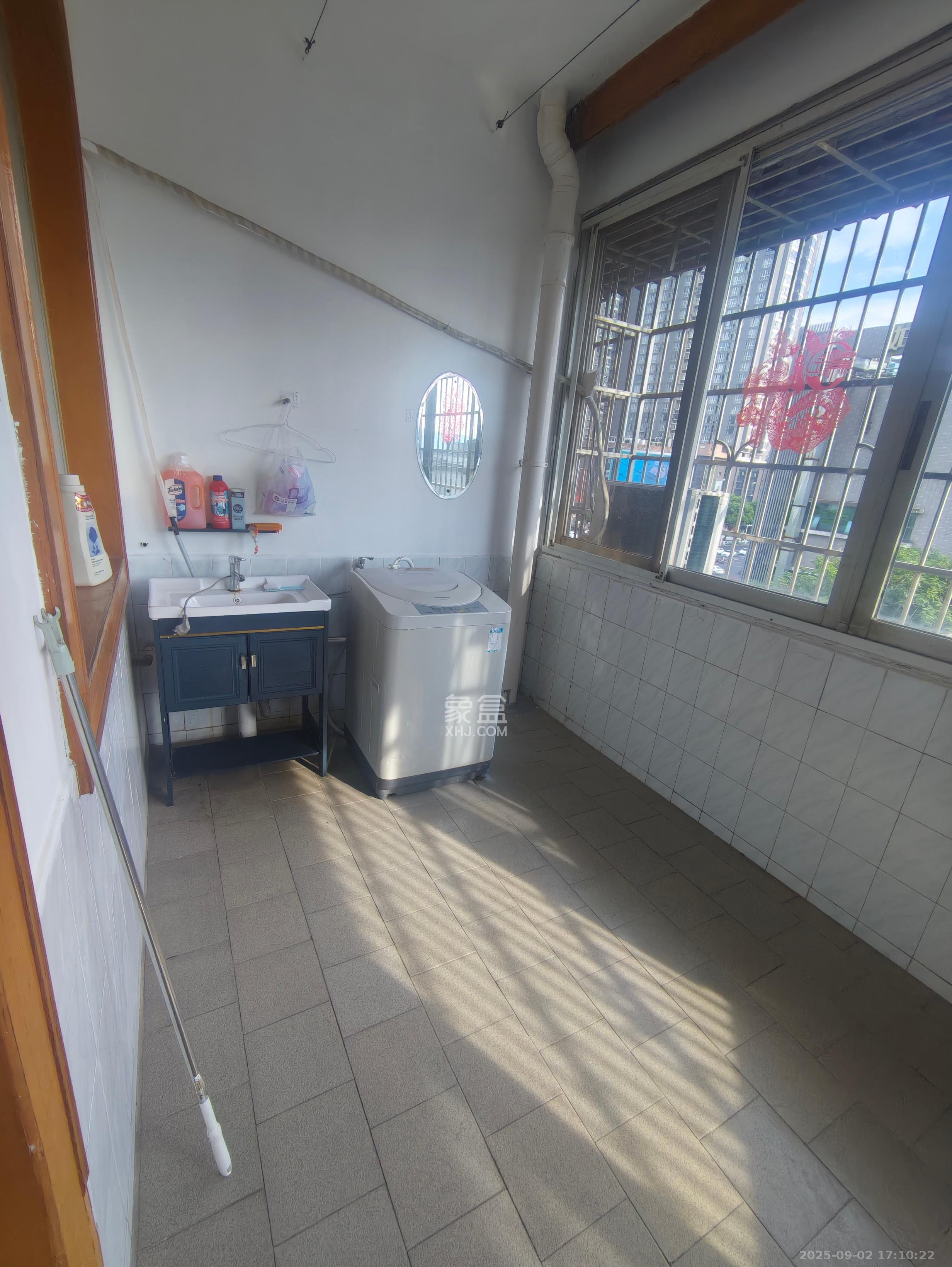 丰盈里散盘（丰盈里、丰盈西里）  2室2厅1卫    1800.0元/月室内图